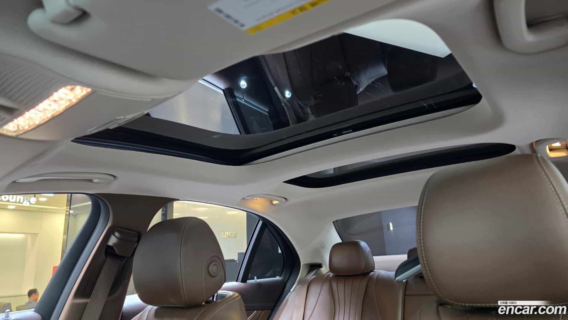 E-Class Mercedes-Benz 2019.11-OPTION-022