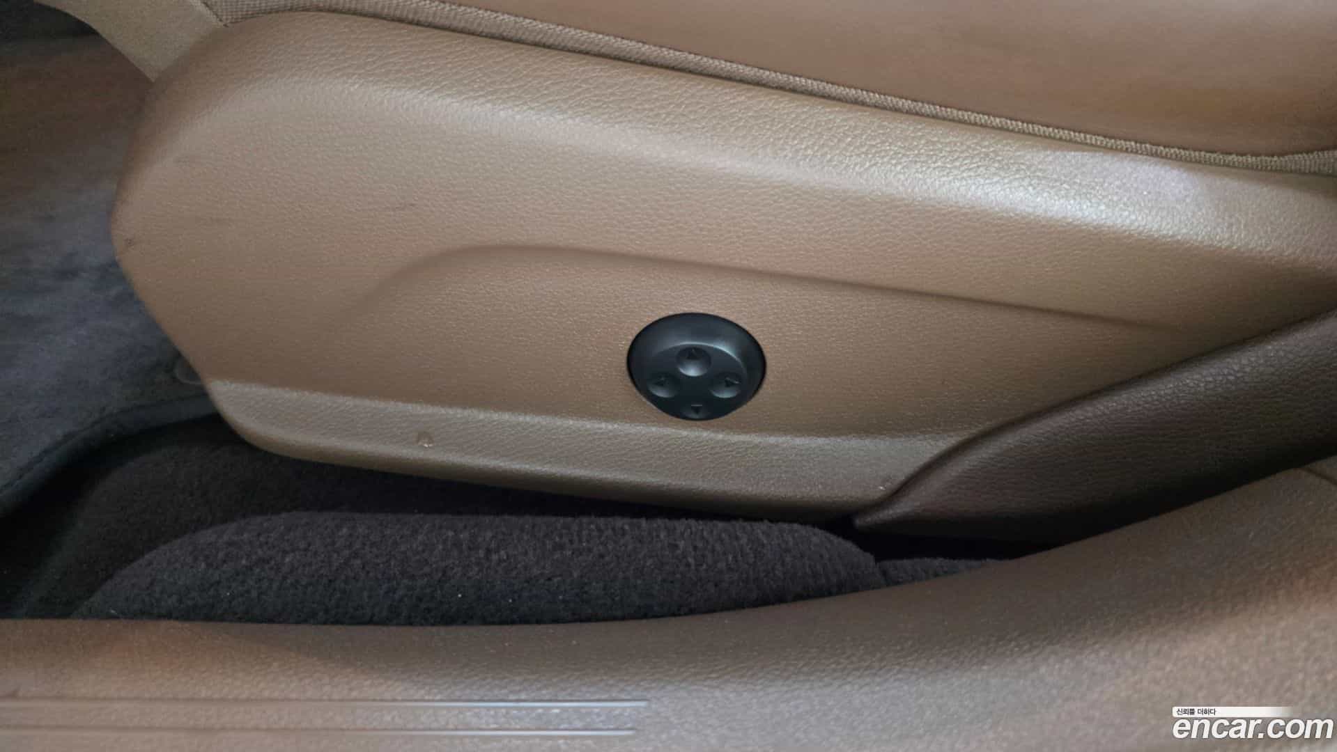 E-Class Mercedes-Benz 2019.11-OPTION-044