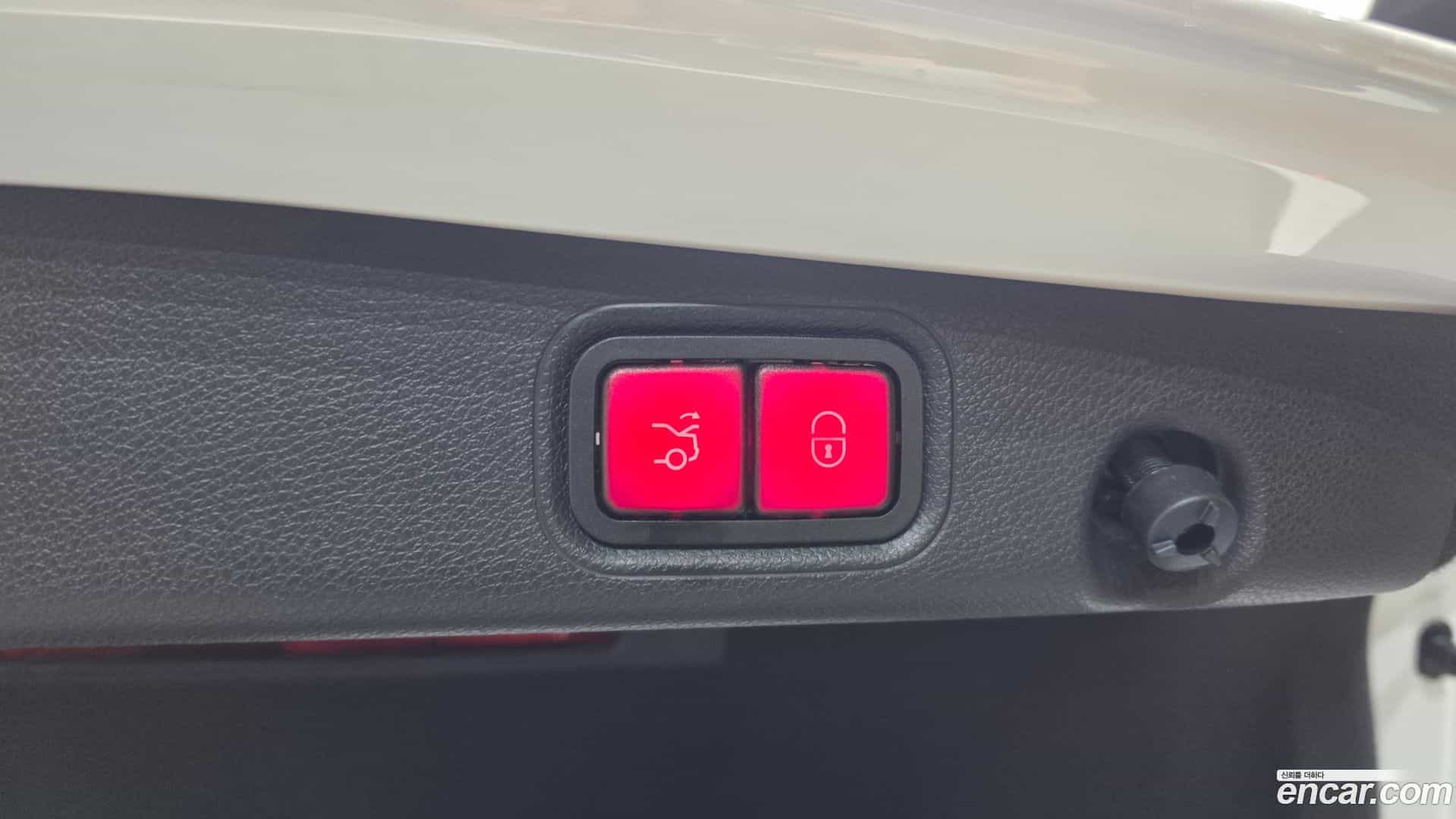E-Class Mercedes-Benz 2019.11-OPTION-045
