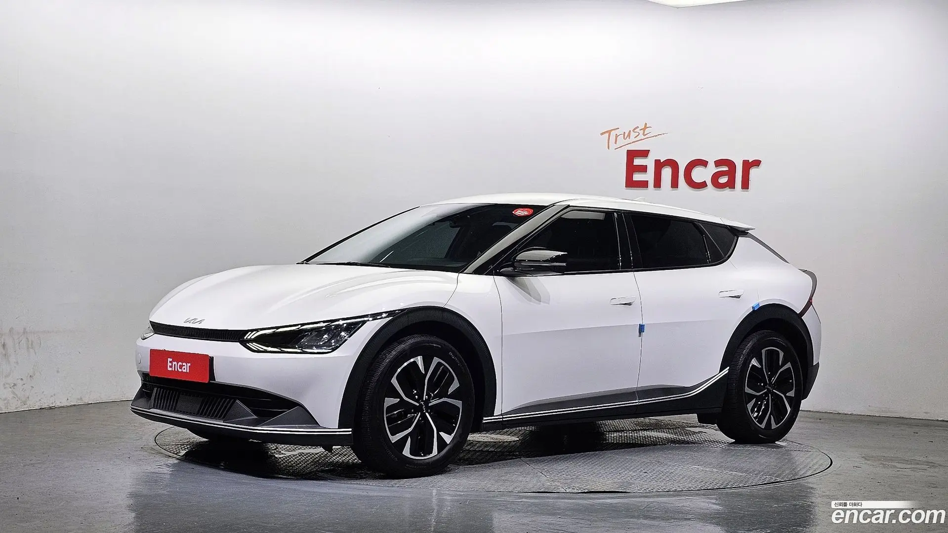 Main__Slider__Photo:EV6 Kia 2021.8-0
