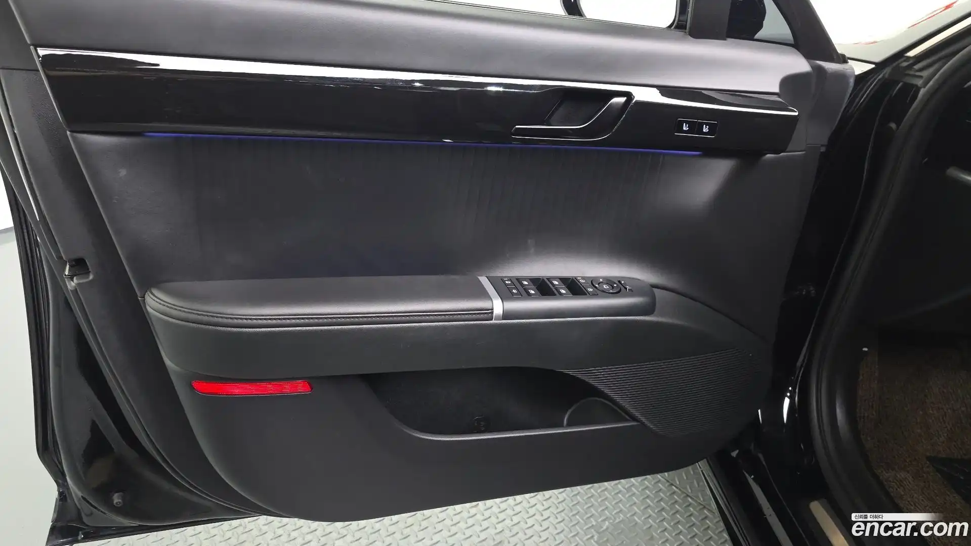 Grandeur Hyundai 2023.3-INNER-034
