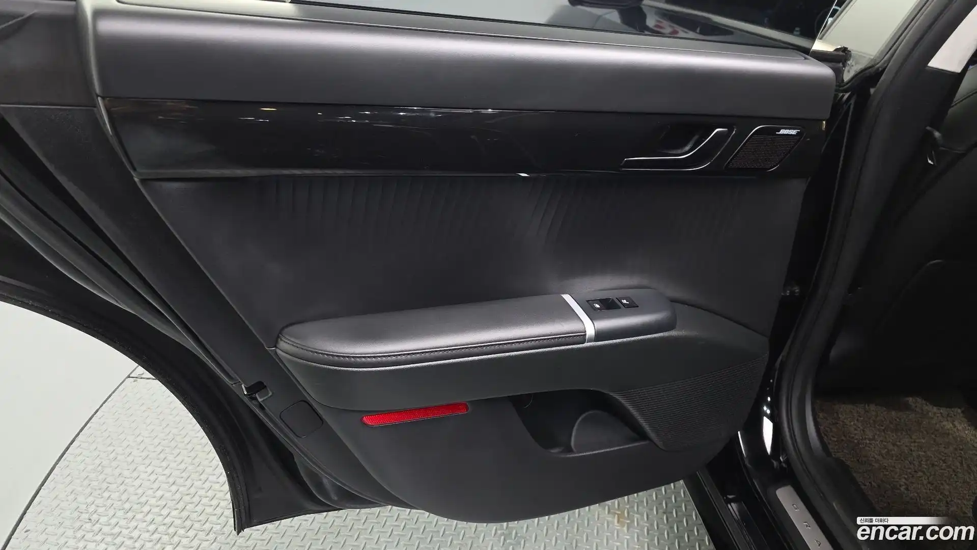 Grandeur Hyundai 2023.3-INNER-035