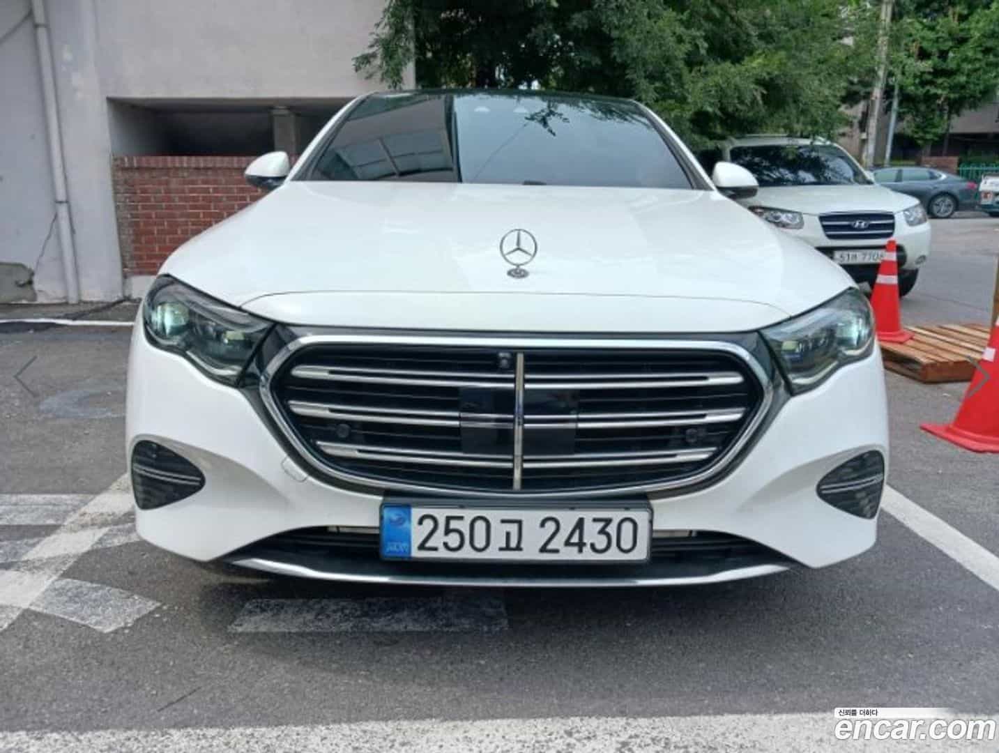 E-Class Mercedes-Benz 2024.5-OUTER-001