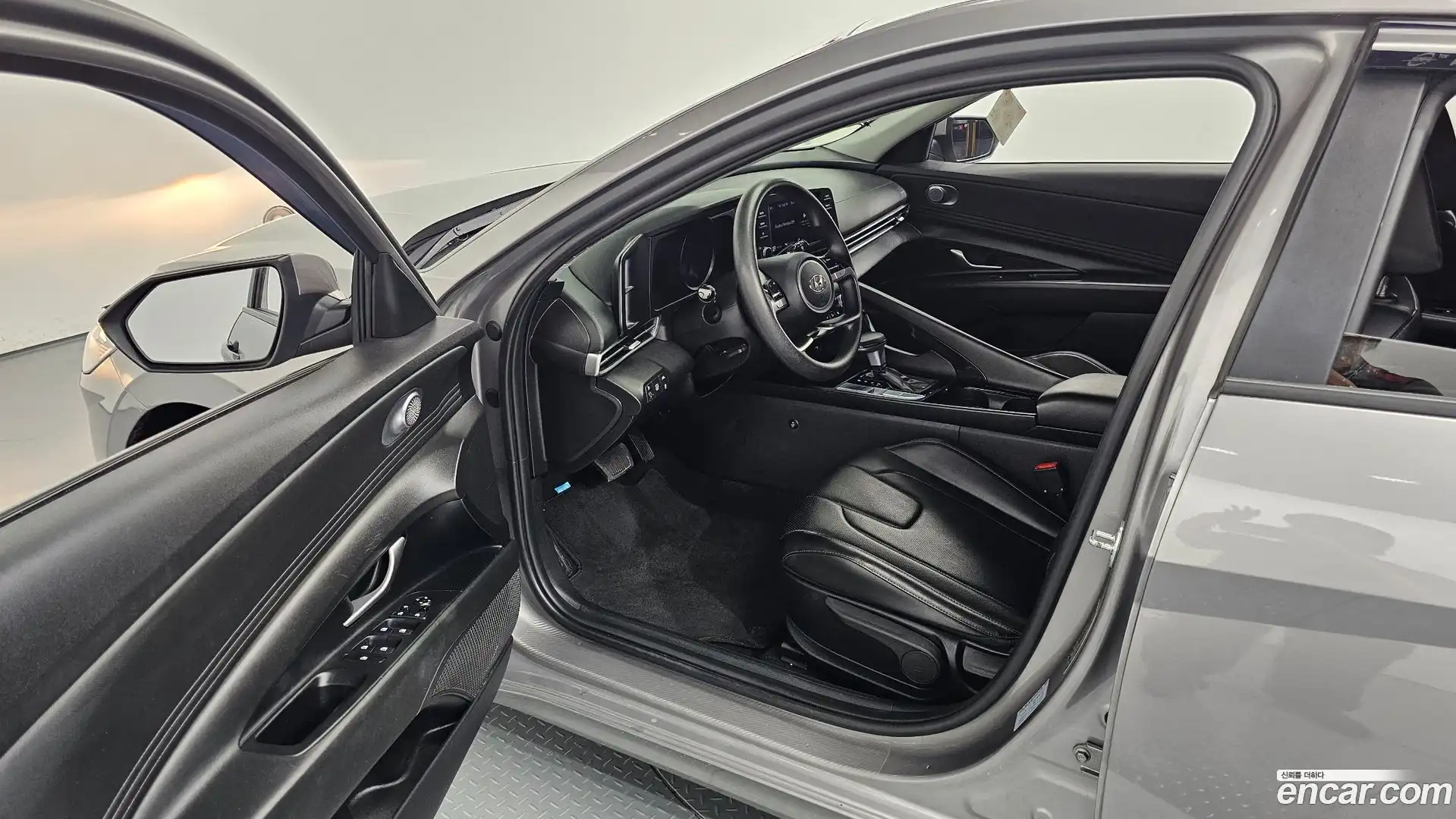 AVANTE Hyundai 2021.6-INNER-010