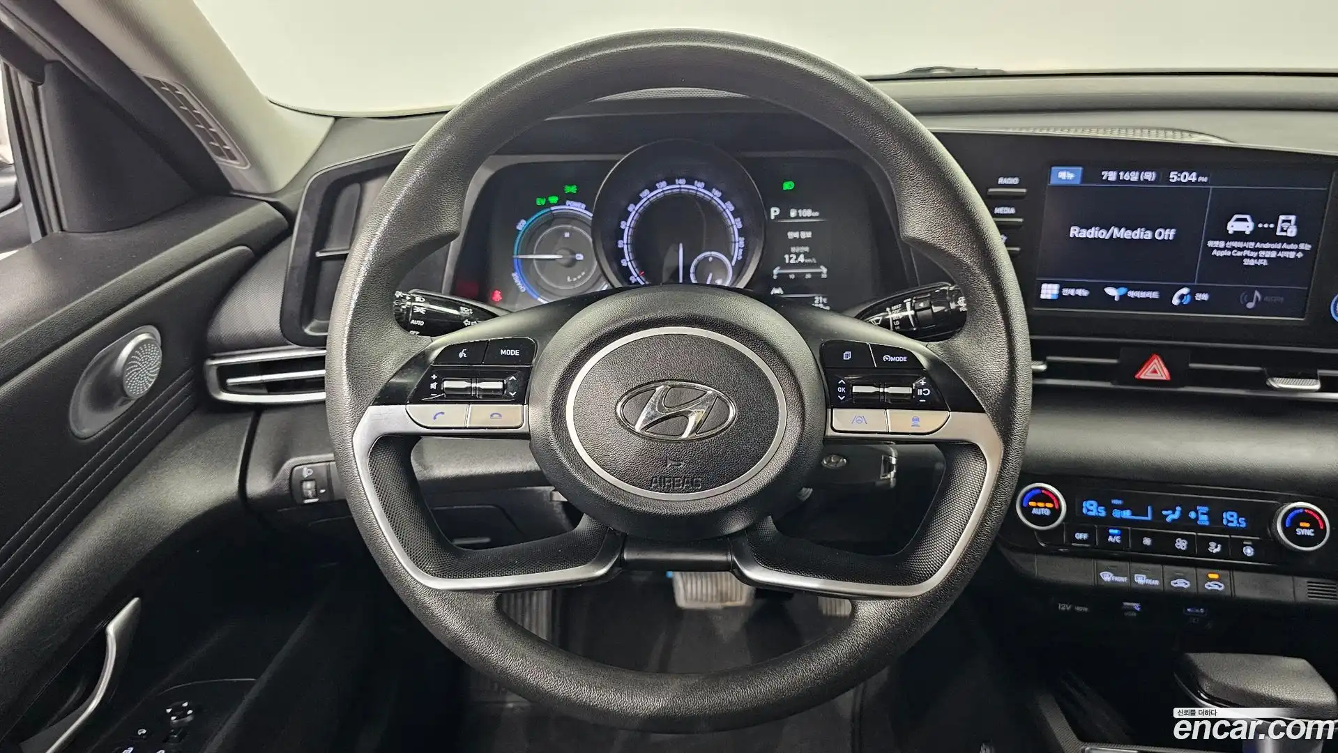 AVANTE Hyundai 2021.6-OPTION-017