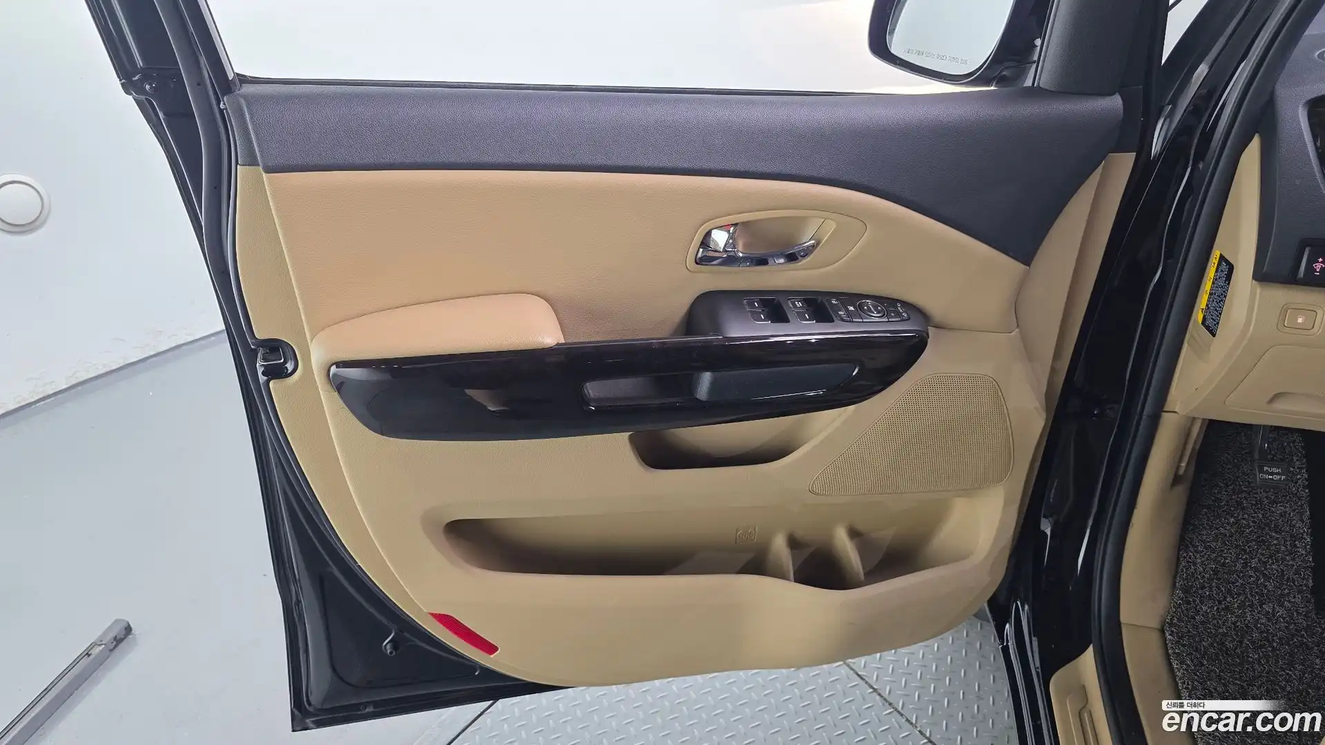 Canival Kia 2019.4-INNER-034