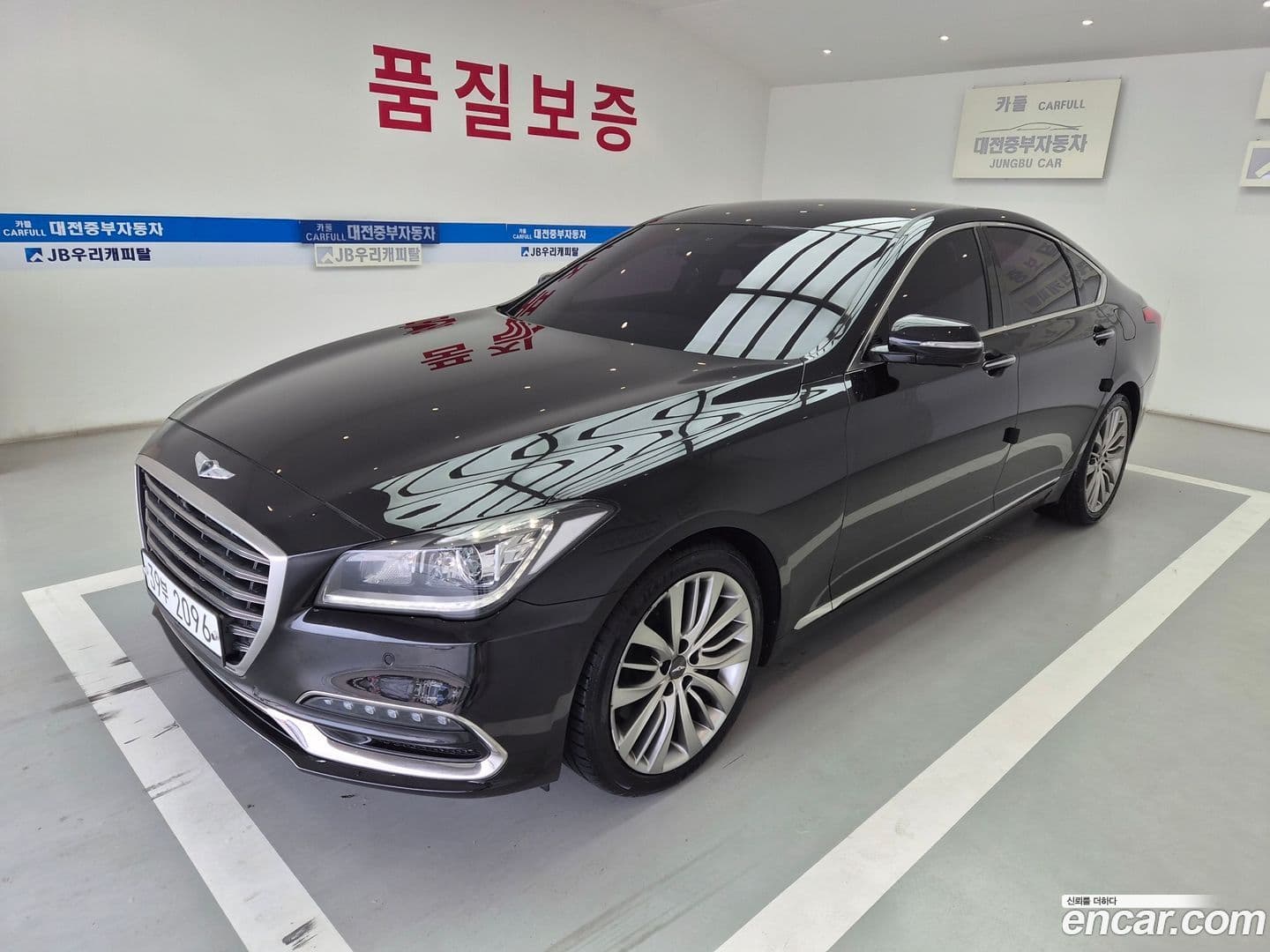 Main__Slider__Photo:G80 Genesis 2018.1-0