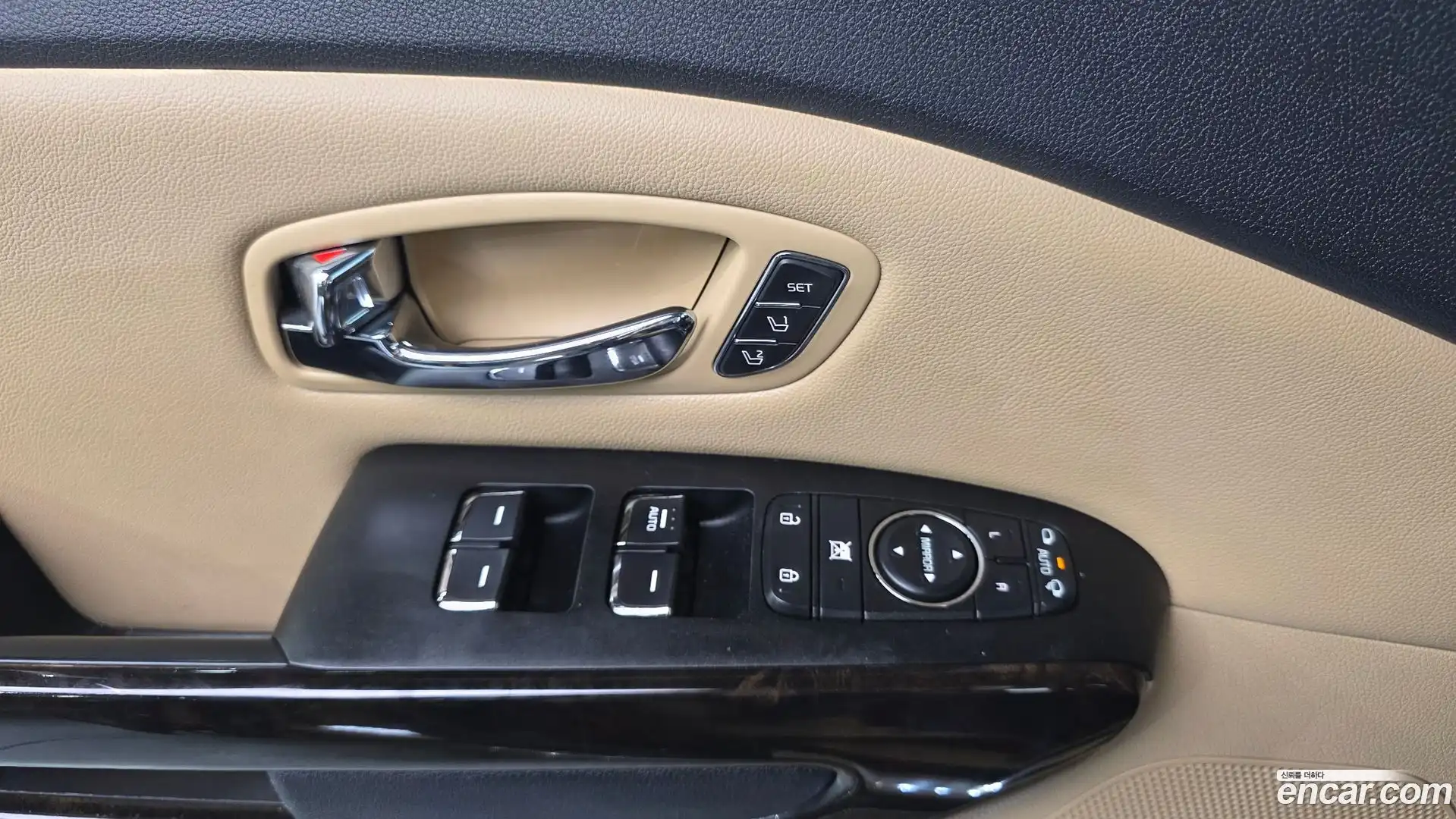 Canival Kia 2018.9-OPTION-015