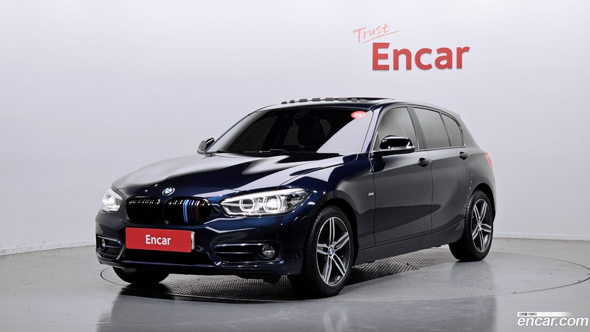 Main__Slider__Photo:1-Series BMW 2017.2-0
