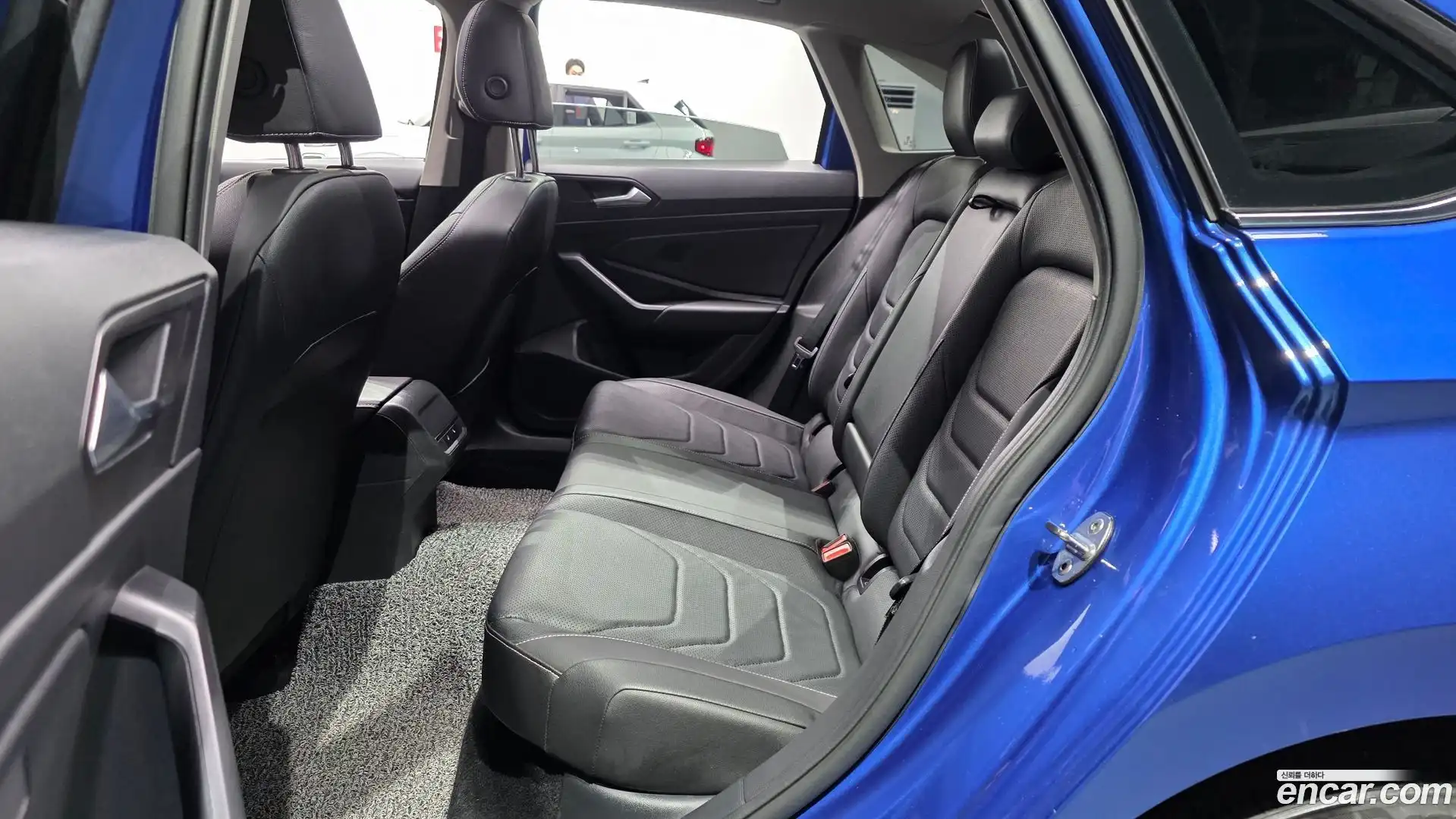 Jetta Volkswagen 2023.0-OPTION-015