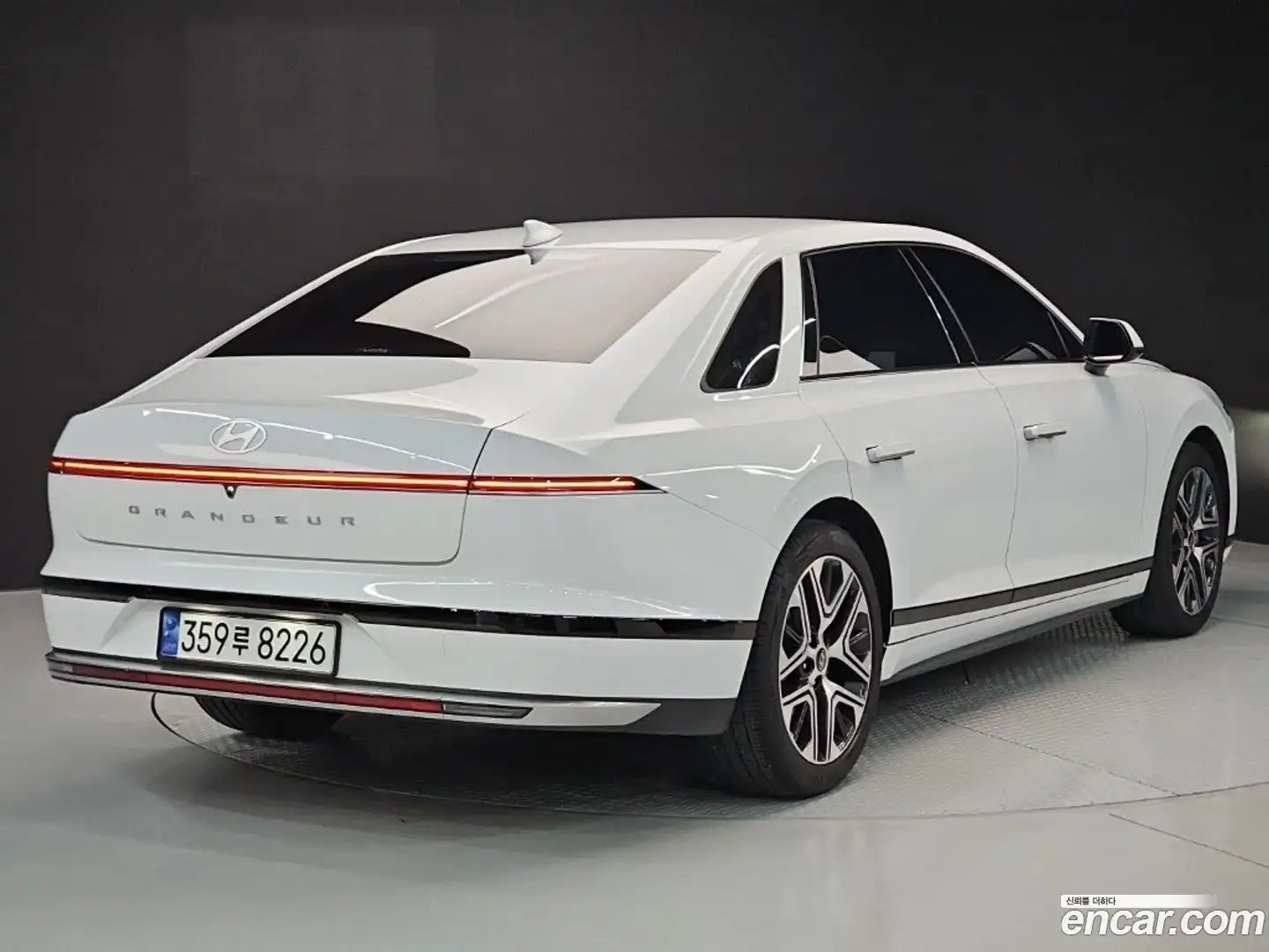 Grandeur Hyundai 2024.2-OUTER-004