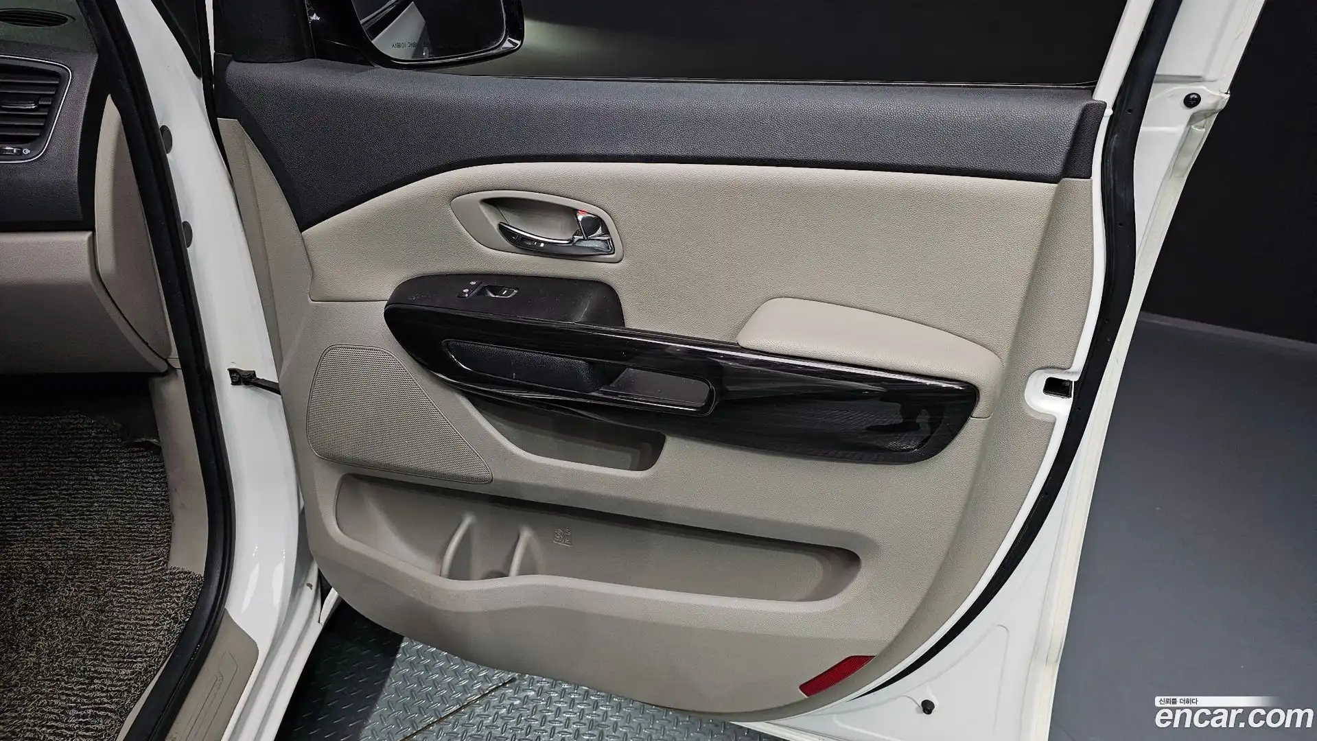 Canival Kia 2020.5-INNER-035