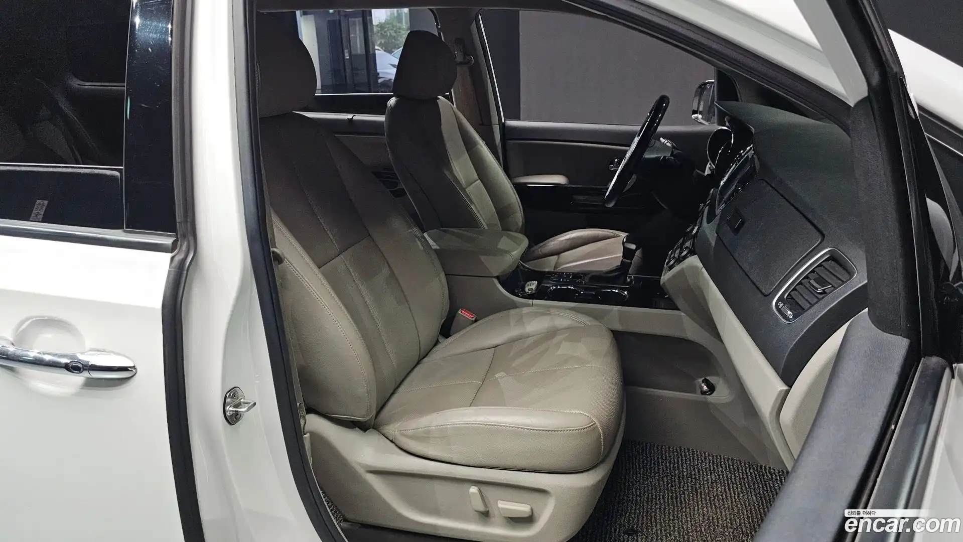 Canival Kia 2020.5-INNER-036