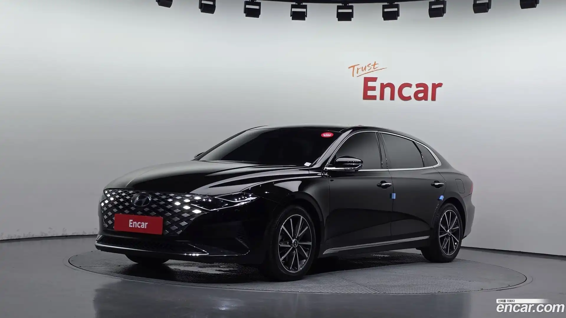Grandeur Hyundai 2022.5-OUTER-001