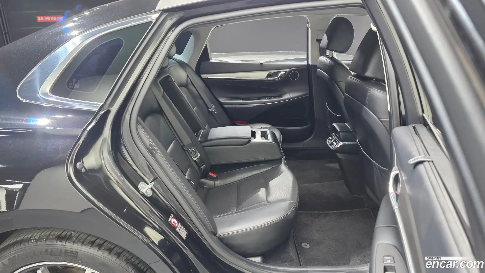 Grandeur Hyundai 2022.5-OPTION-016