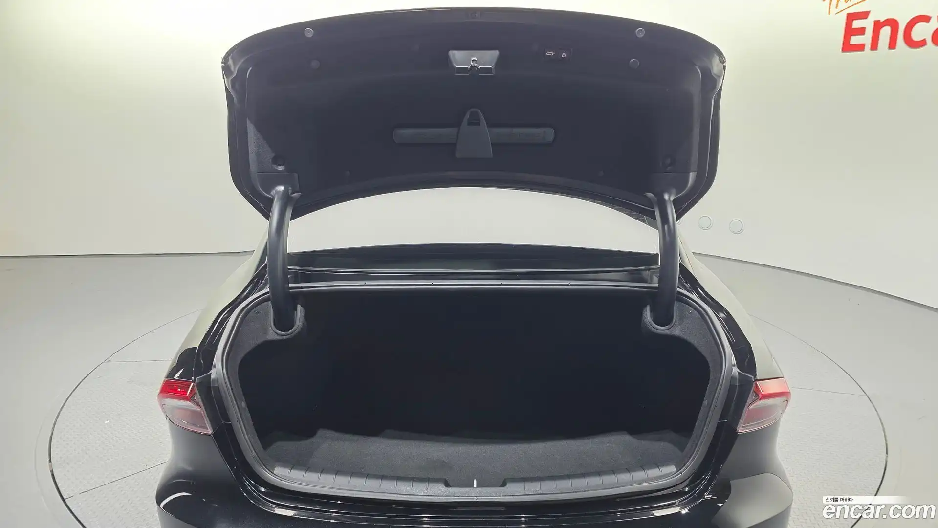 Grandeur Hyundai 2022.5-OPTION-020