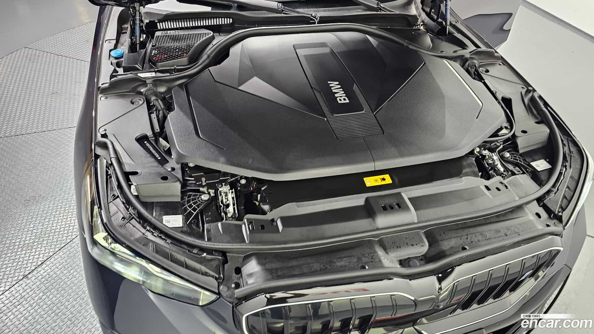 i5 BMW 2025.1-OUTER-006