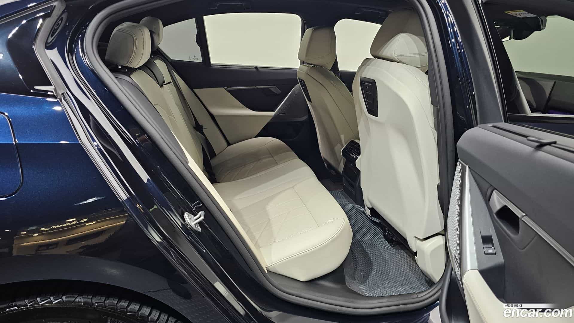 i5 BMW 2025.1-OPTION-015