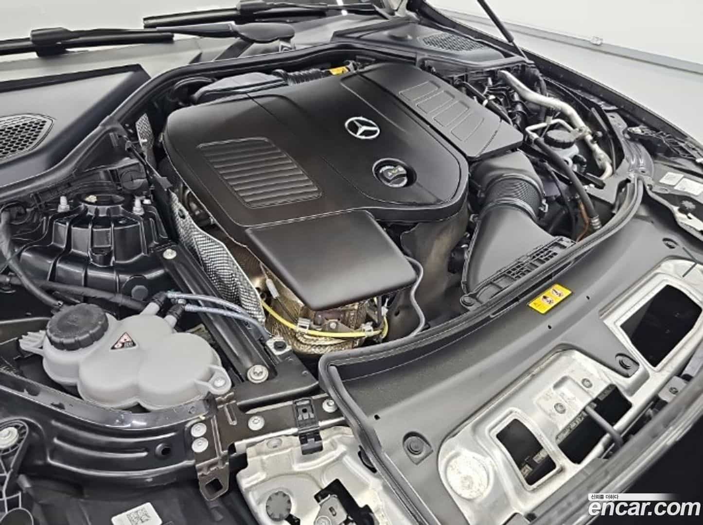 E-Class Mercedes-Benz 2024.8-OUTER-005