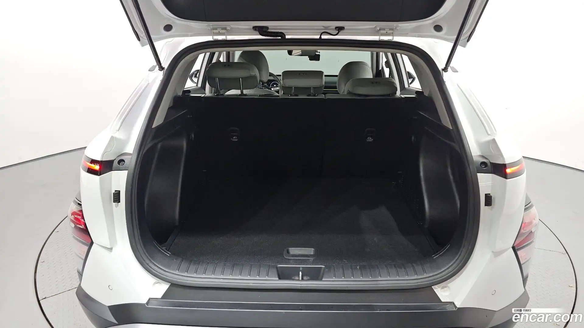 Kona Hyundai 2023.8-OPTION-024