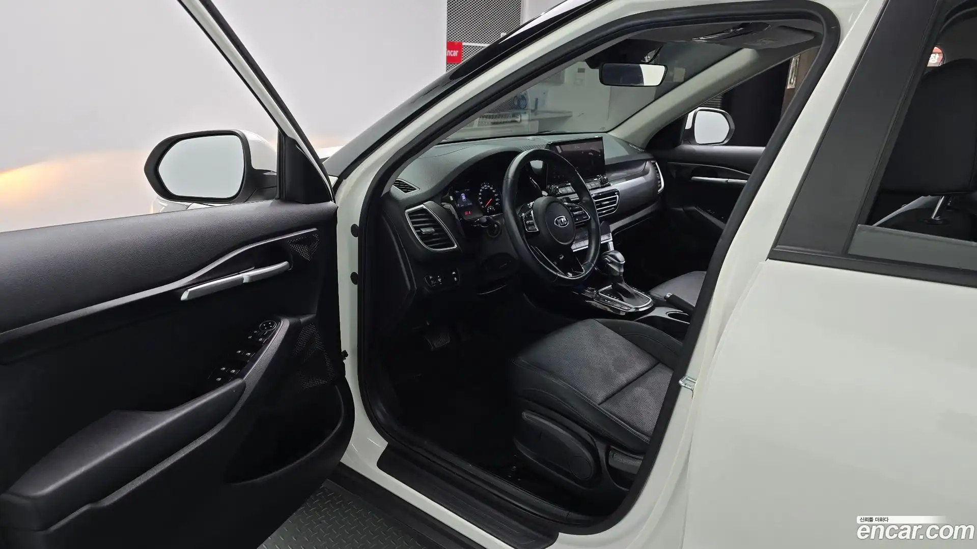 Seltos Kia 2021.6-INNER-010