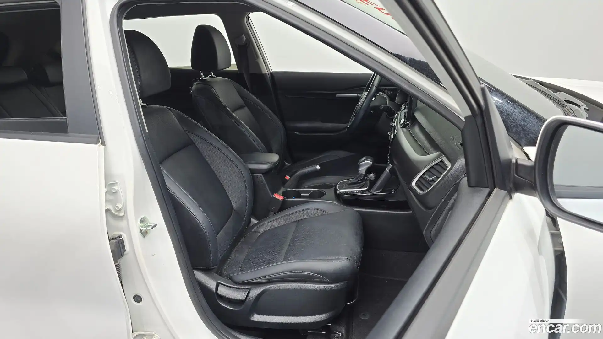 Seltos Kia 2021.6-INNER-036