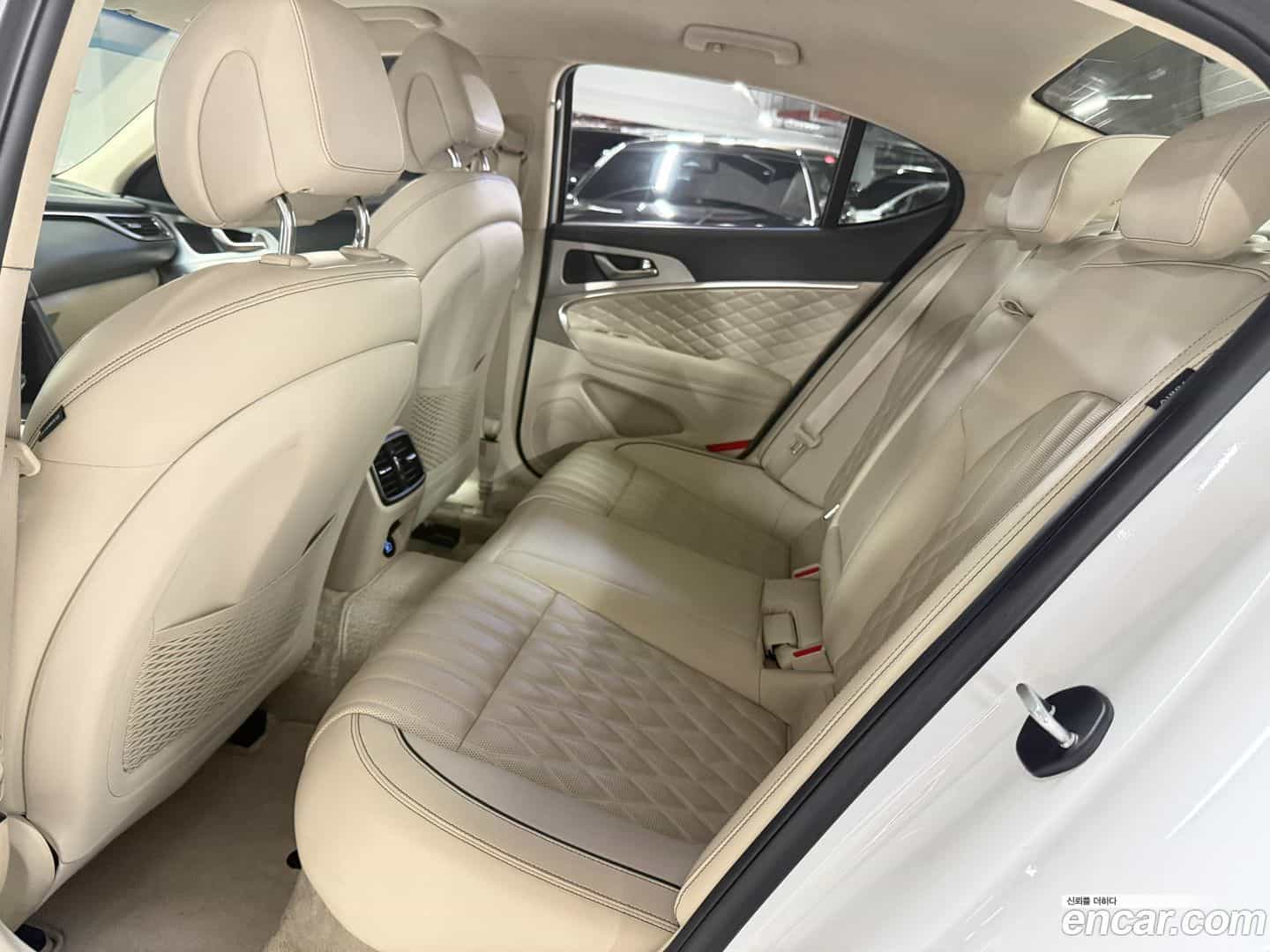 G70 Genesis 2020.5-INNER-010