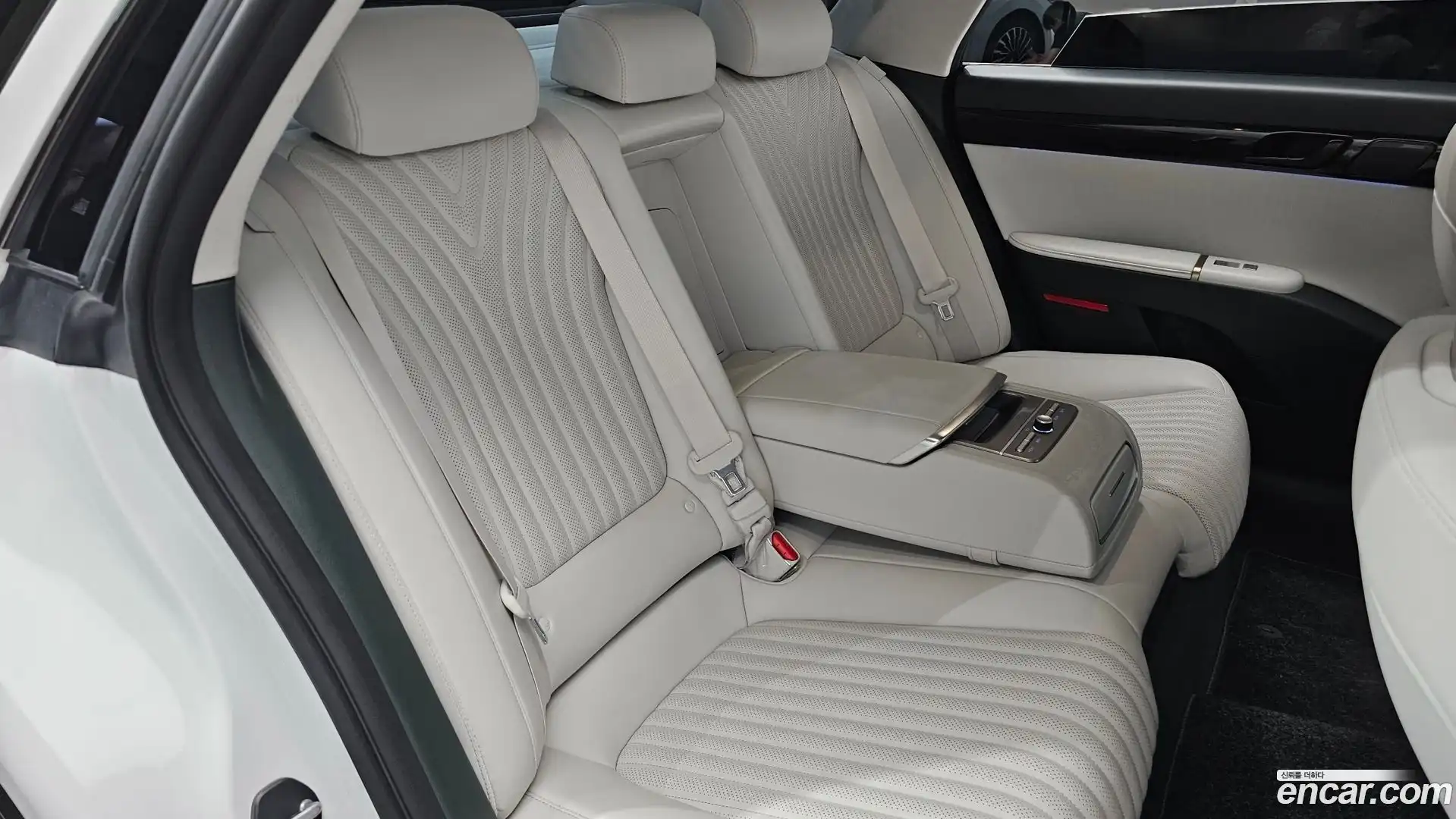 Grandeur Hyundai 2024.6-OPTION-015