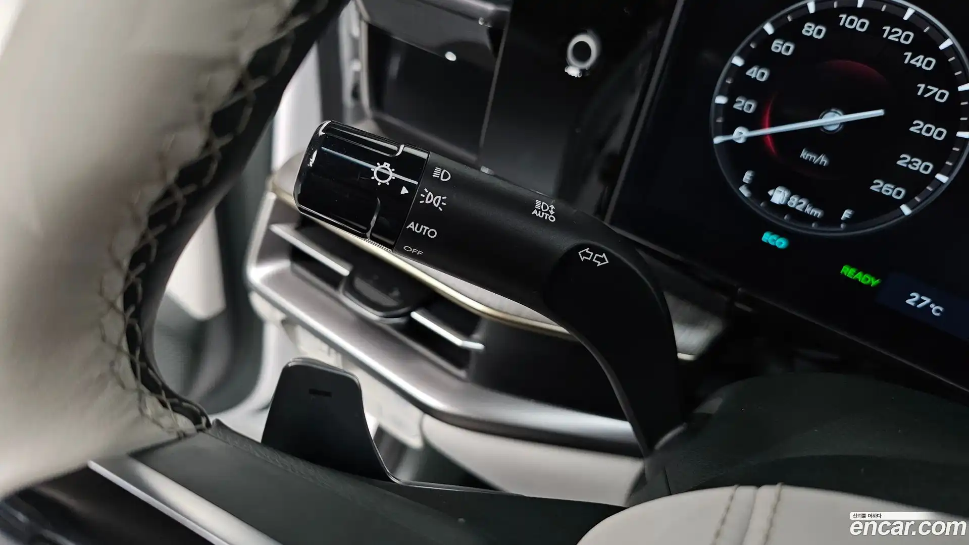 Grandeur Hyundai 2024.6-OPTION-042
