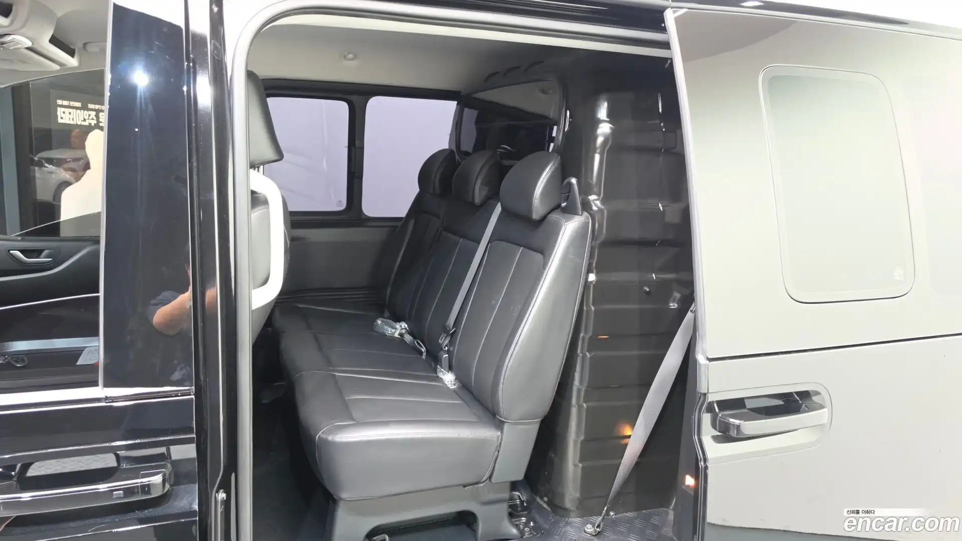 Staria Hyundai 2022.1-OPTION-015