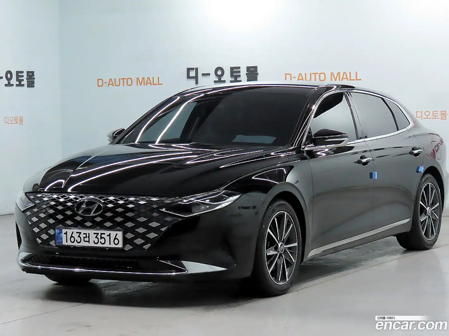 Grandeur Hyundai 2022.5-OUTER-001