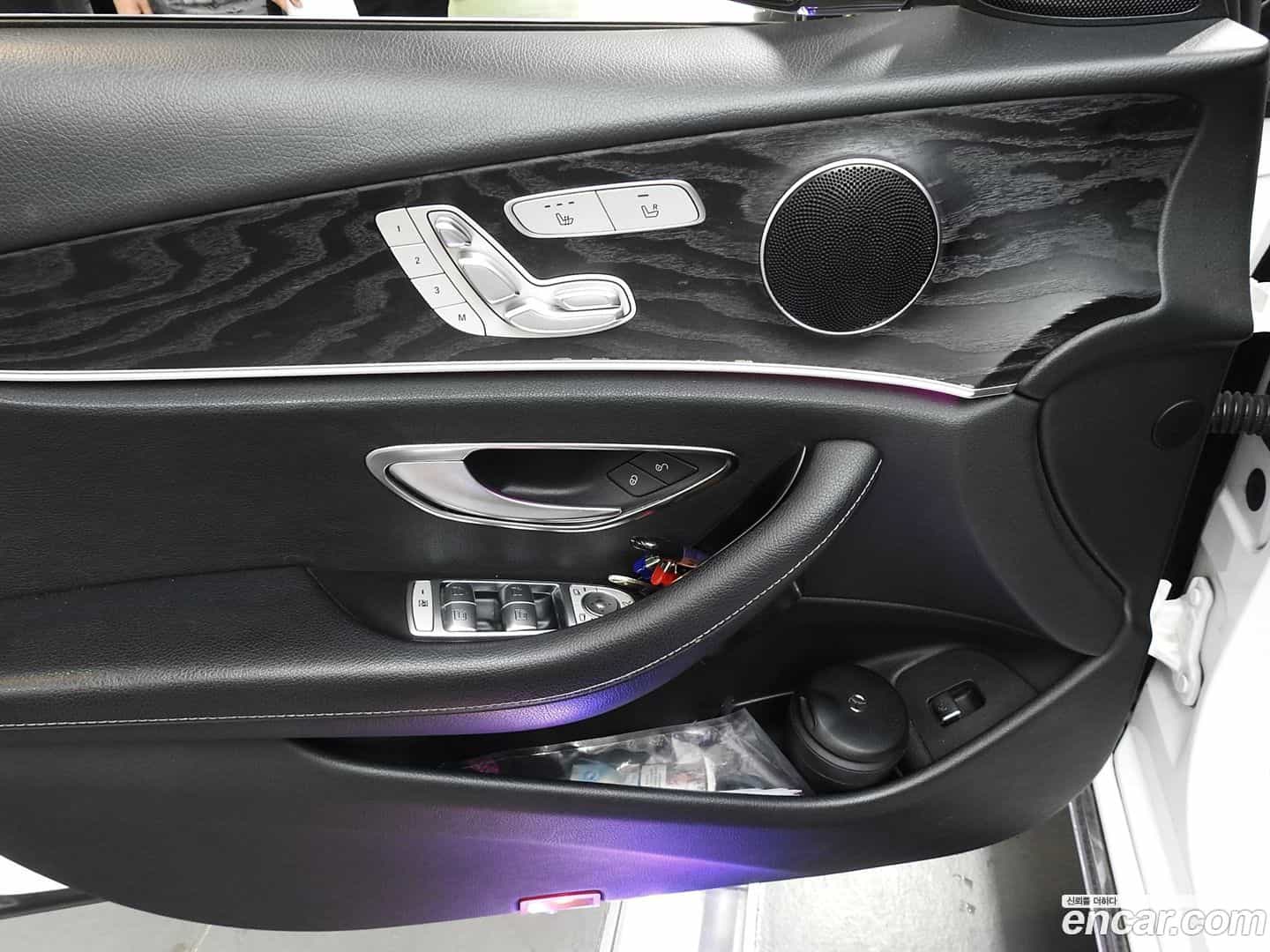 E-Class Mercedes-Benz 2017.5-INNER-010