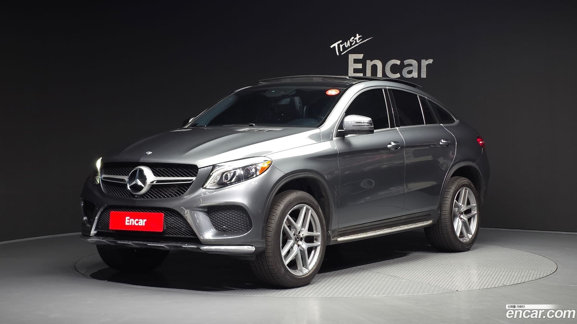 Main__Slider__Photo:GLE-Class Mercedes-Benz 2017.4-0