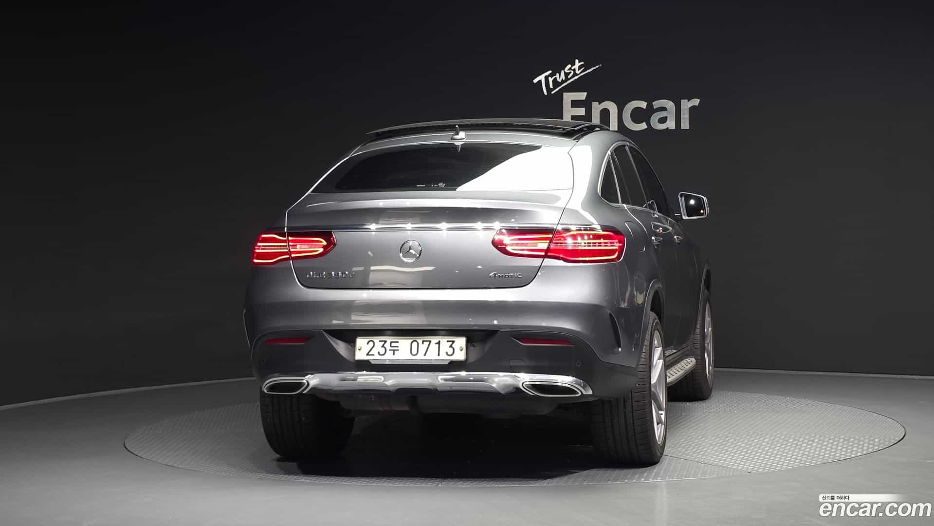 GLE-Class Mercedes-Benz 2017.4-OUTER-004
