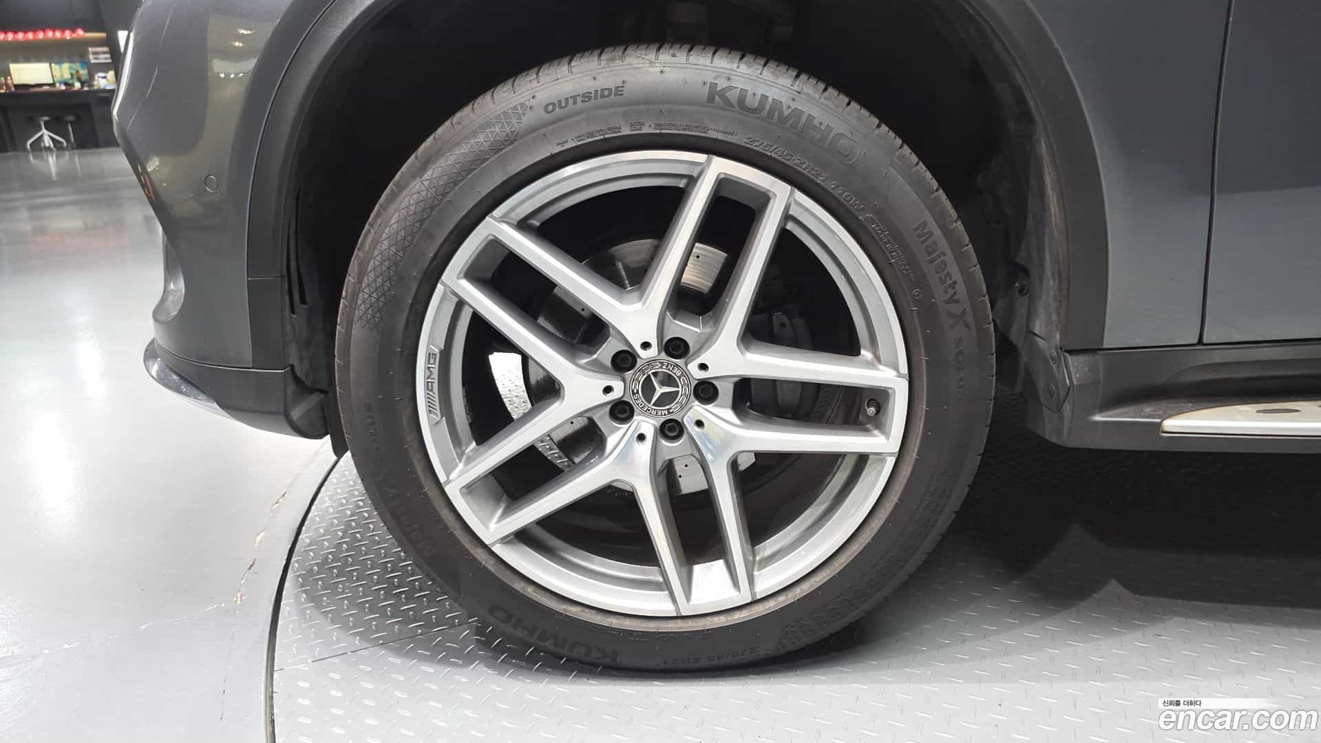 GLE-Class Mercedes-Benz 2017.4-OUTER-005