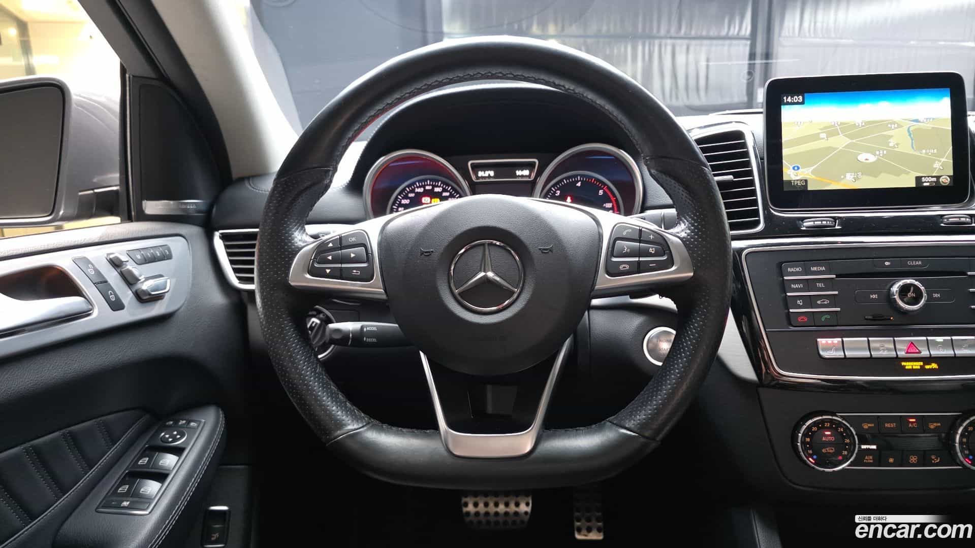 GLE-Class Mercedes-Benz 2017.4-OPTION-017
