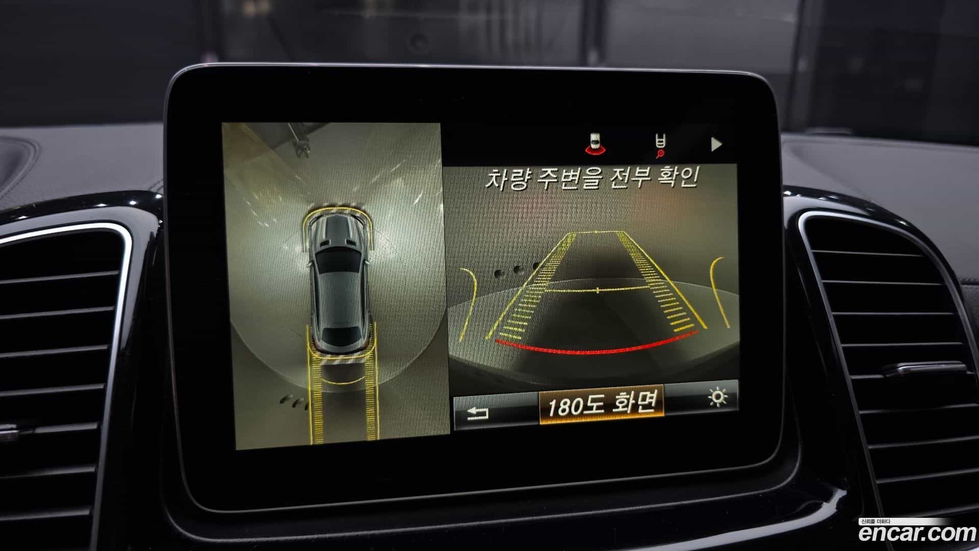GLE-Class Mercedes-Benz 2017.4-OPTION-019