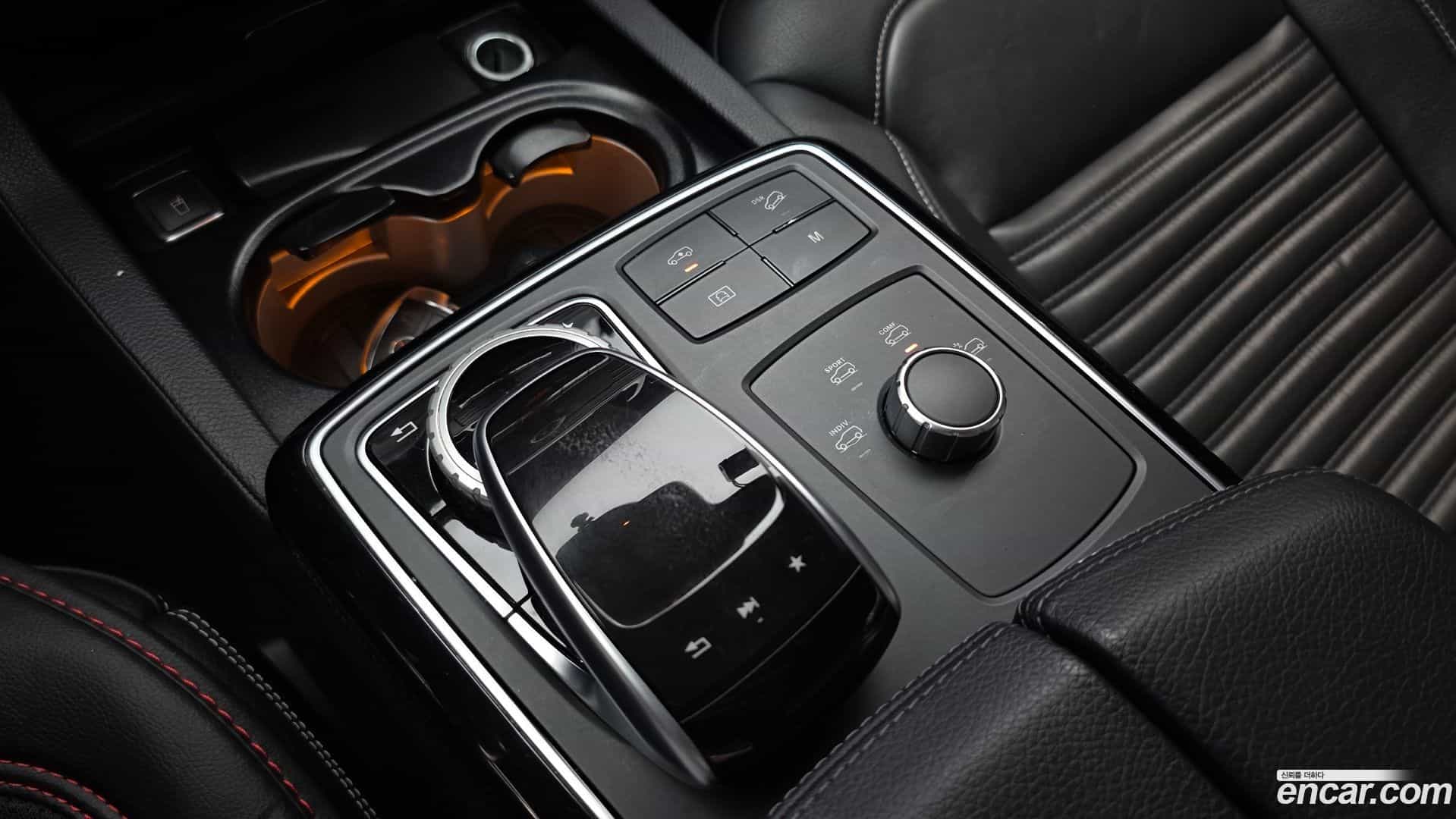 GLE-Class Mercedes-Benz 2017.4-OPTION-021