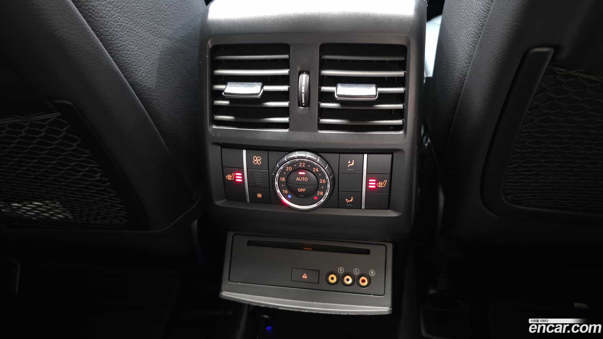 GLE-Class Mercedes-Benz 2017.4-OPTION-022