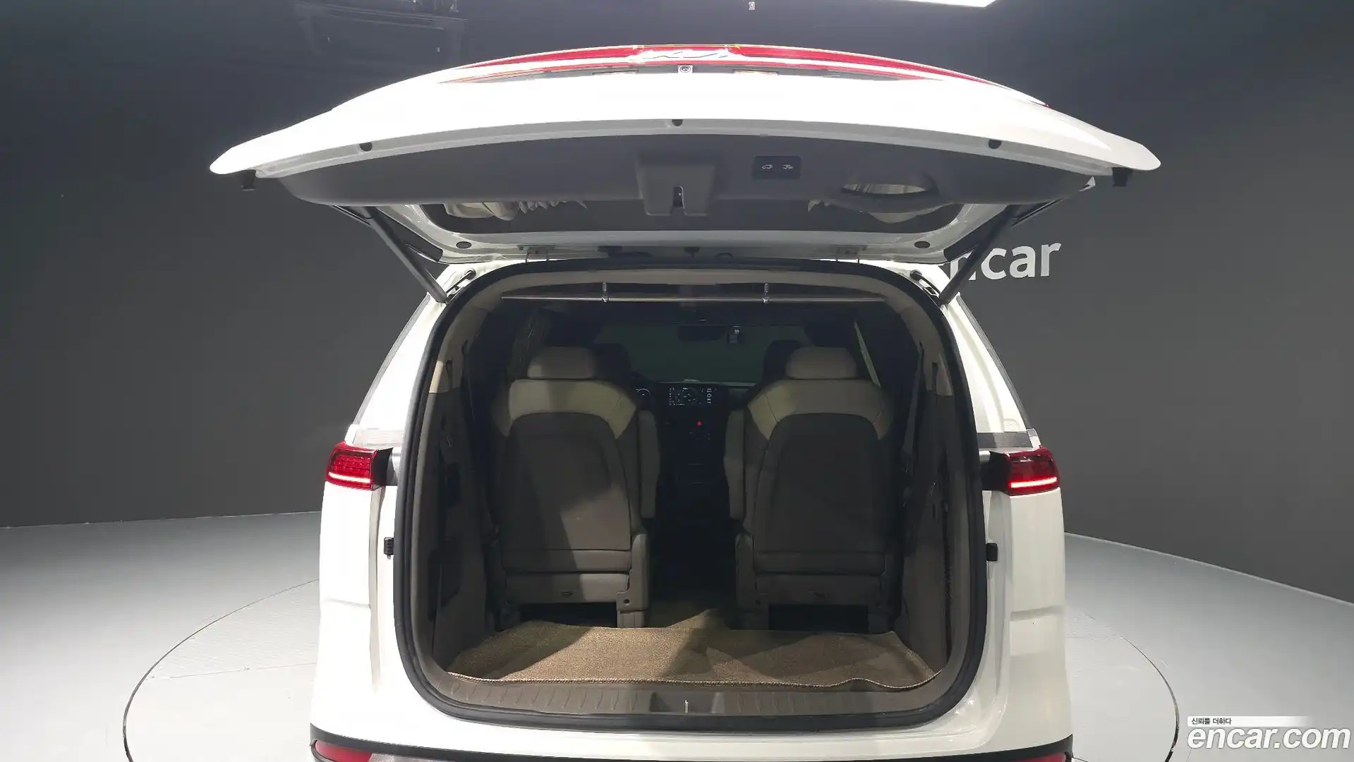 Canival Kia 2022.1-OPTION-024