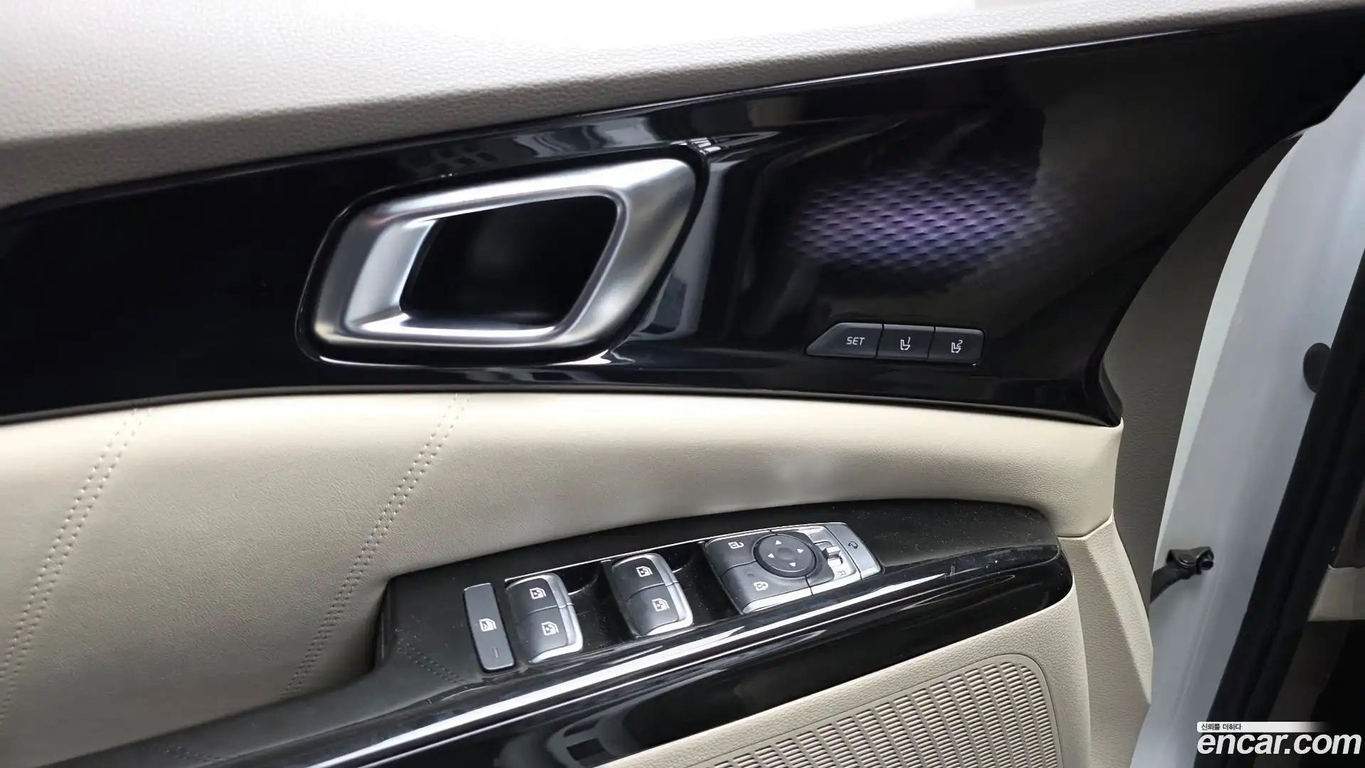 Canival Kia 2022.1-OPTION-042