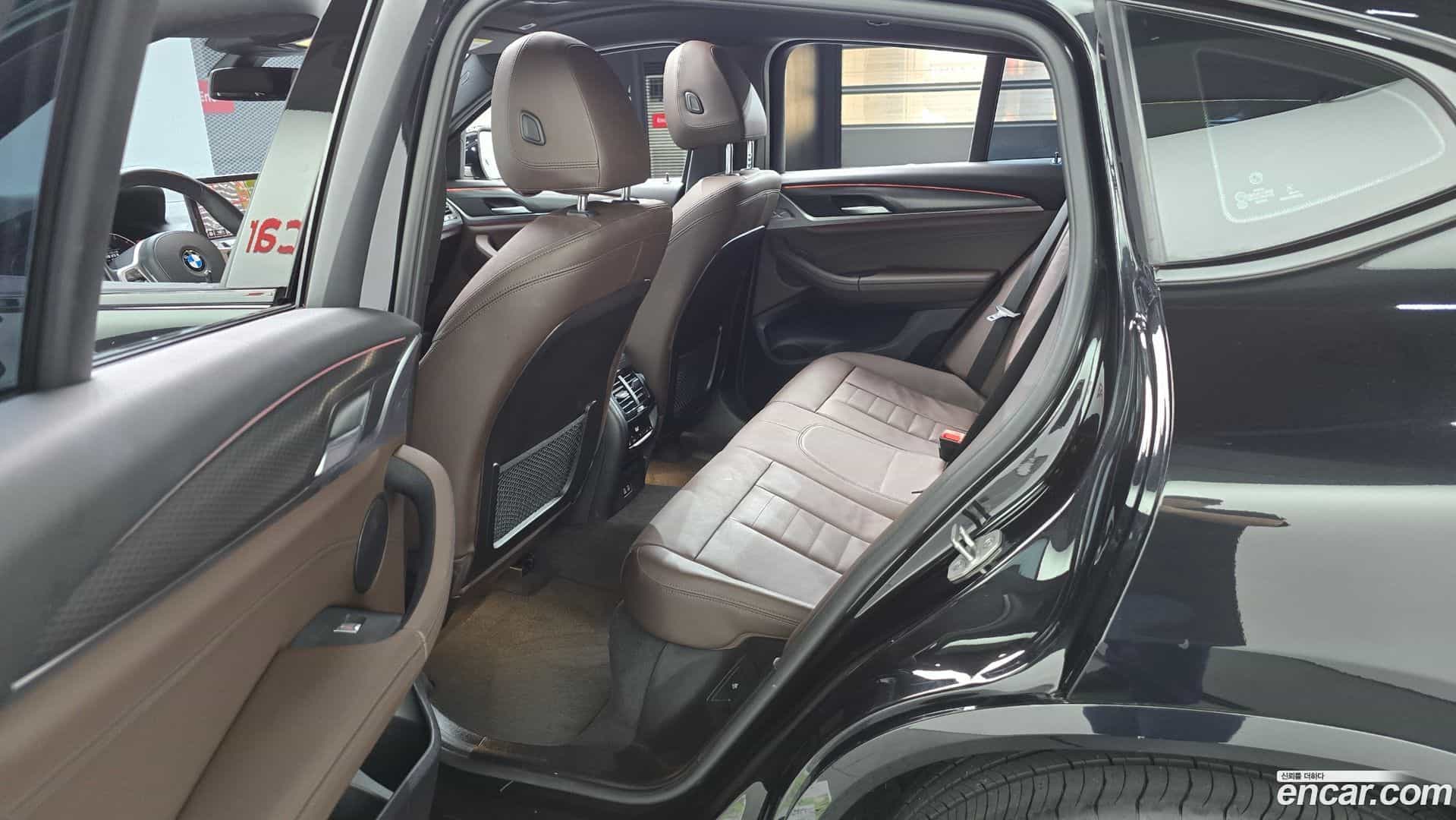 X4 BMW 2023.3-INNER-010