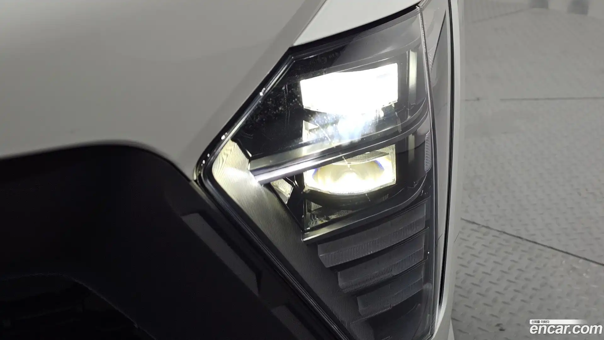 Kona Hyundai 2024.6-OUTER-032