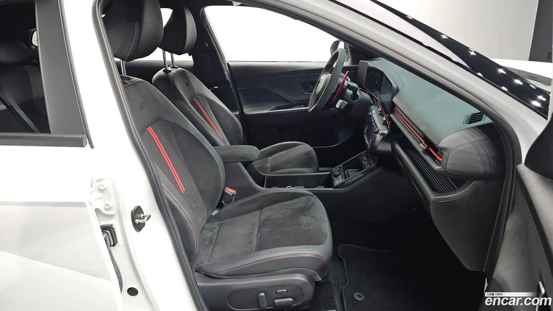 Kona Hyundai 2024.6-INNER-036