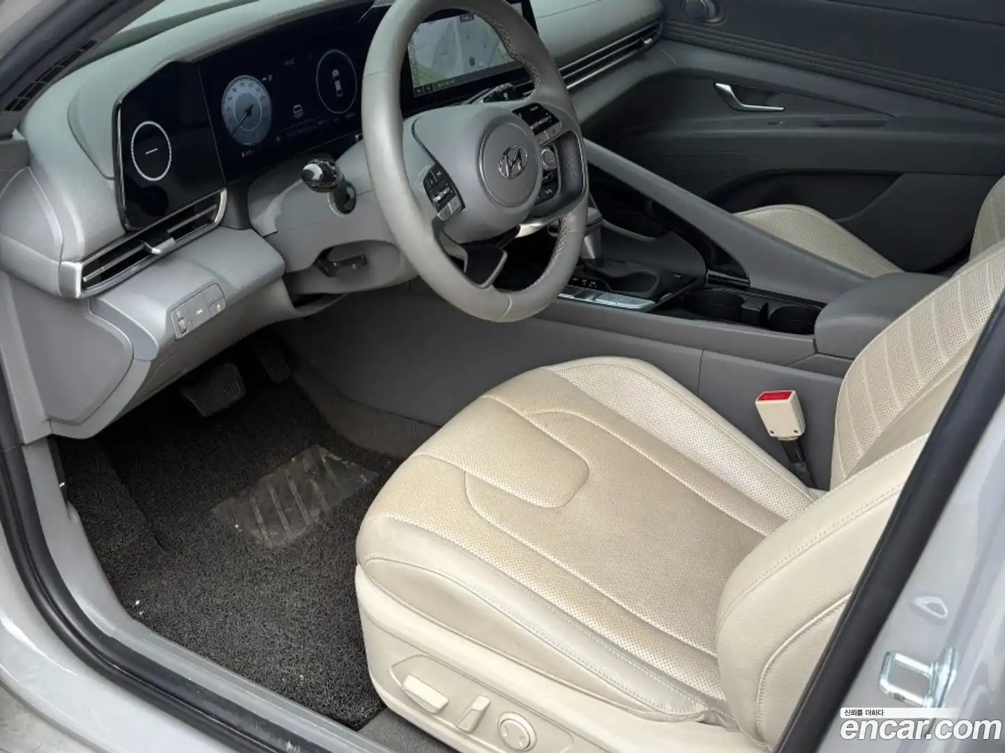 AVANTE Hyundai 2022.3-INNER-009