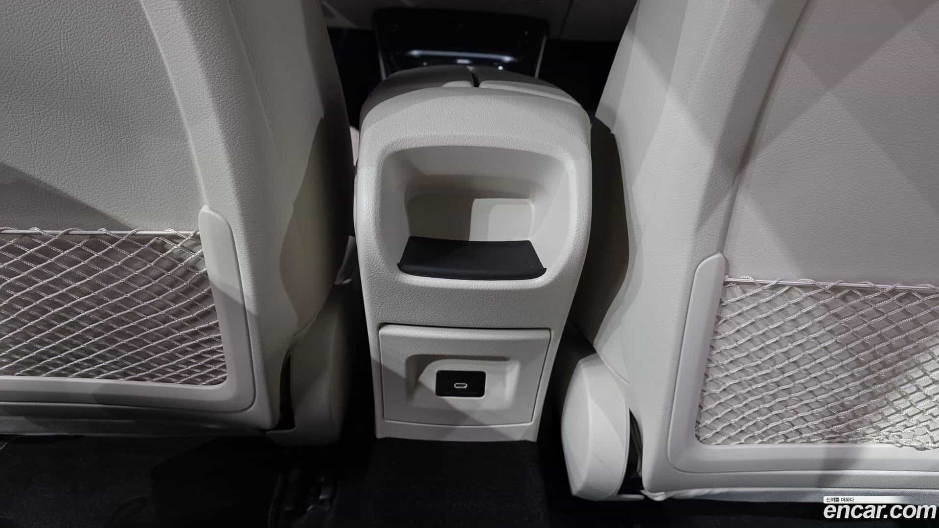 A-Class Mercedes-Benz 2024.4-OPTION-042