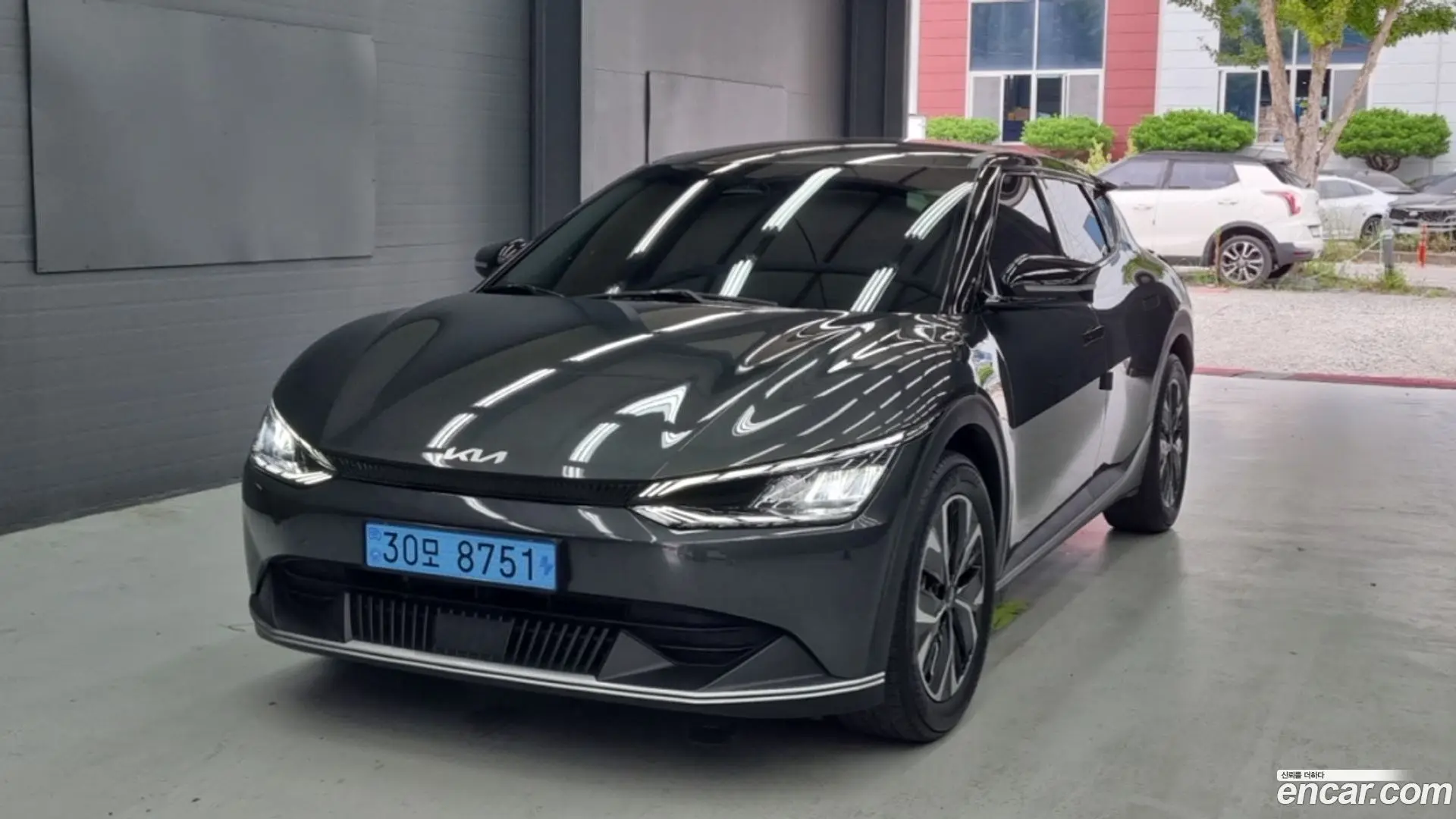 Main__Slider__Photo:EV6 Kia 2023.2-0