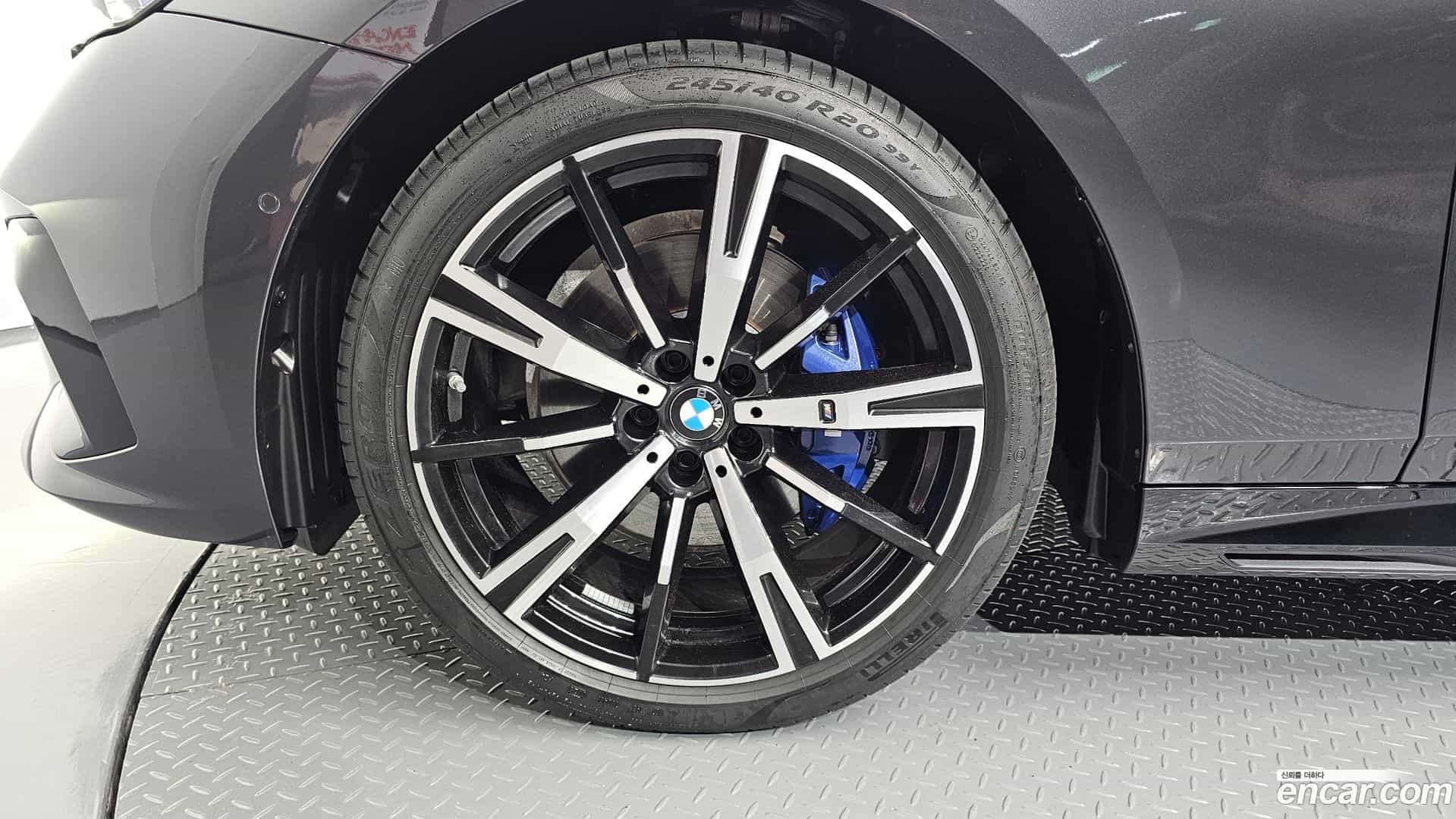 5-Series BMW 2025.6-OUTER-005