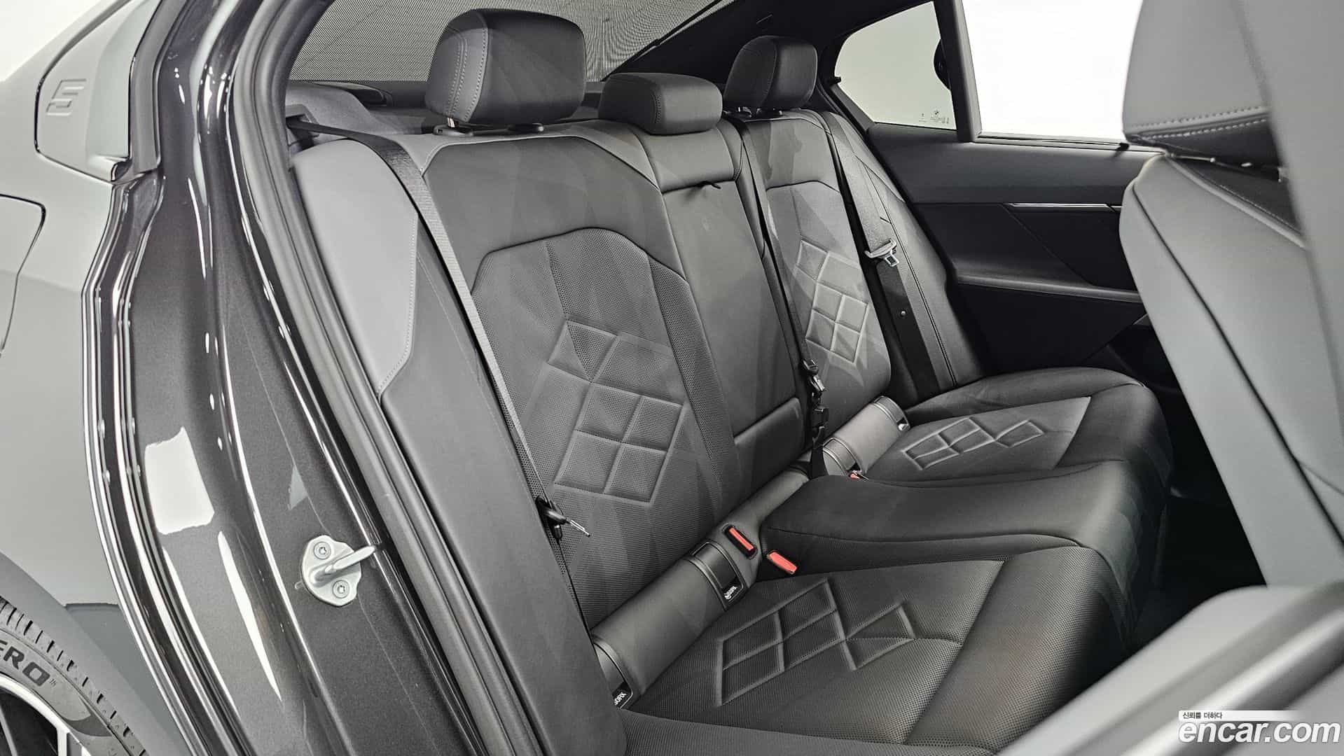 5-Series BMW 2025.6-OPTION-015