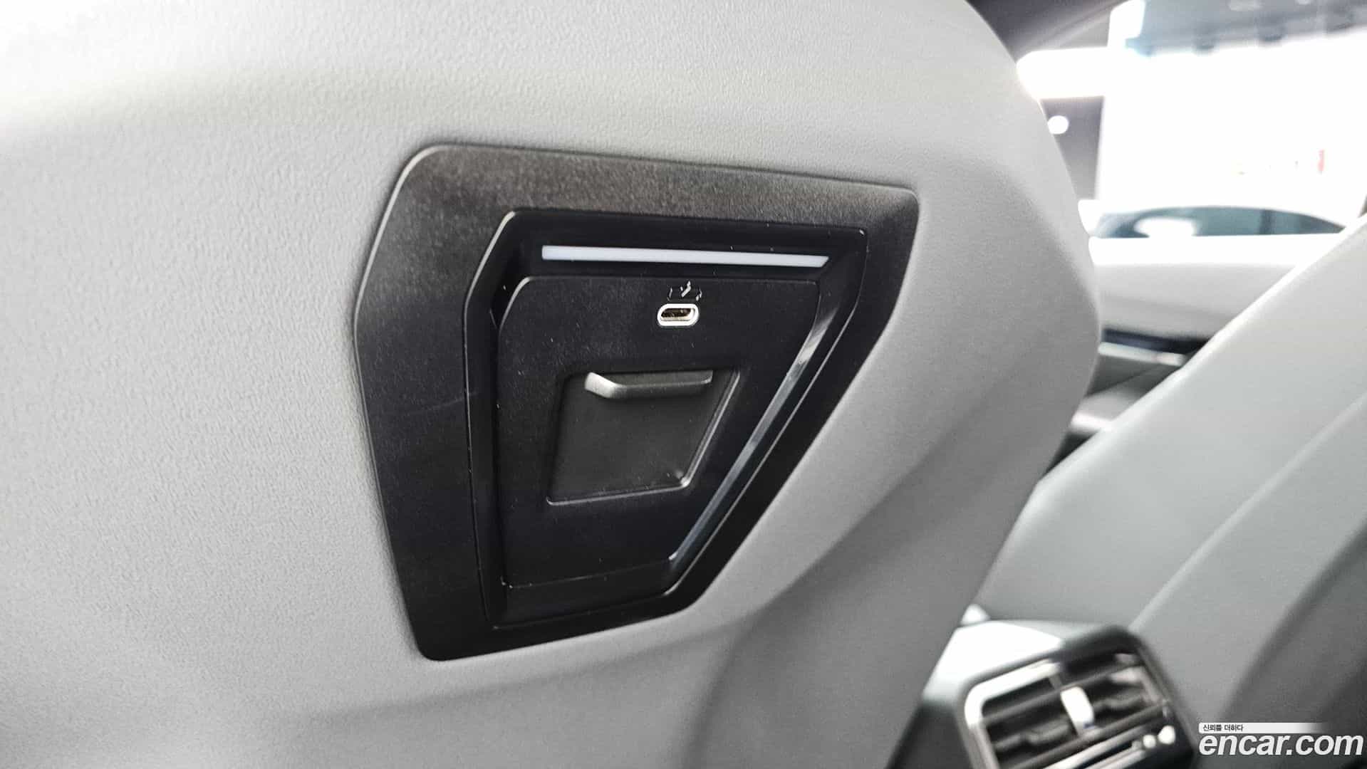 5-Series BMW 2025.6-OPTION-046